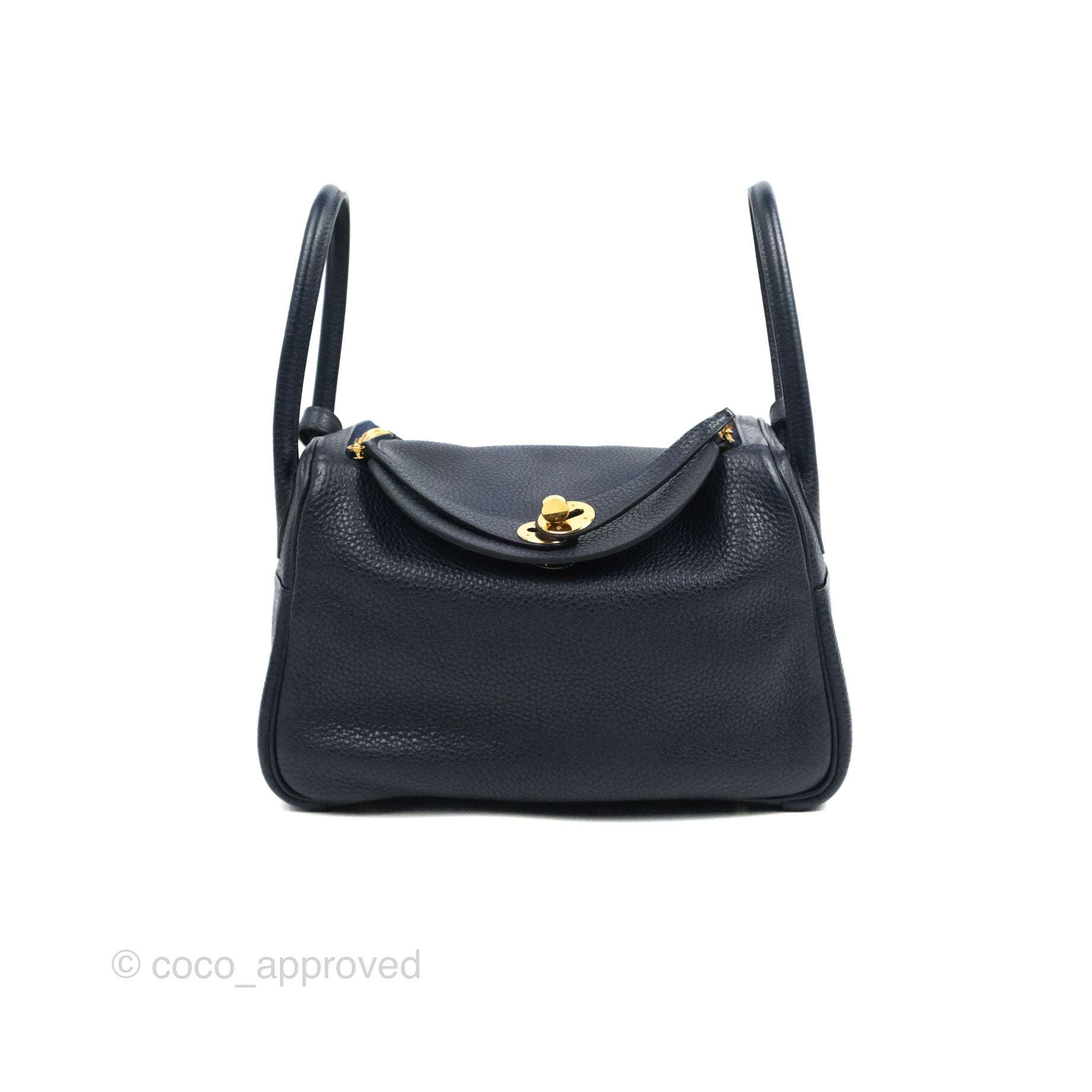 Hermès Lindy 26 Taurillion Clemence Black Gold Hardware – Coco Approved  Studio