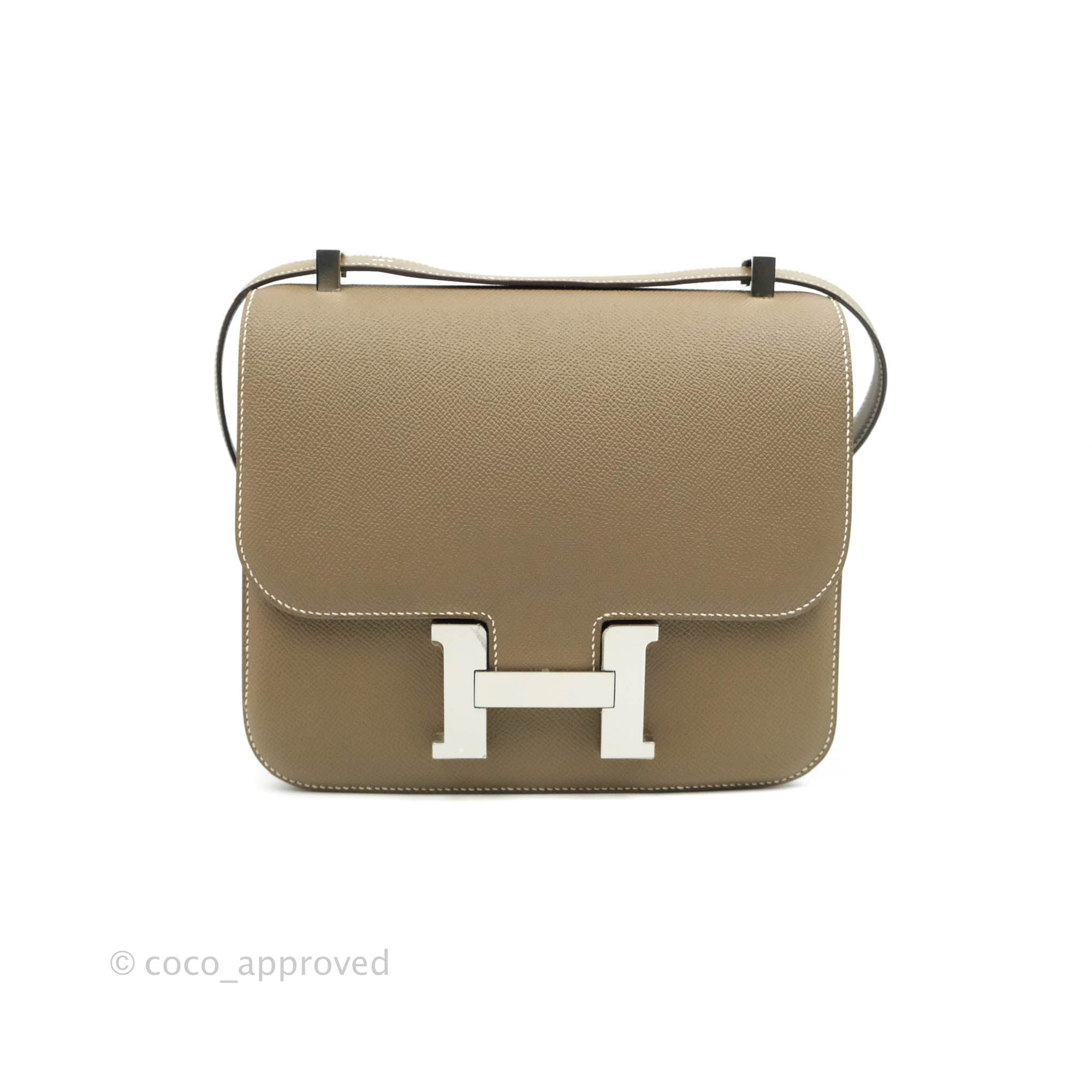 Hermes 24cm Bi-Color Trench/Natural Epsom Leather Palladium Plated  Constance Bag - Yoogi's Closet