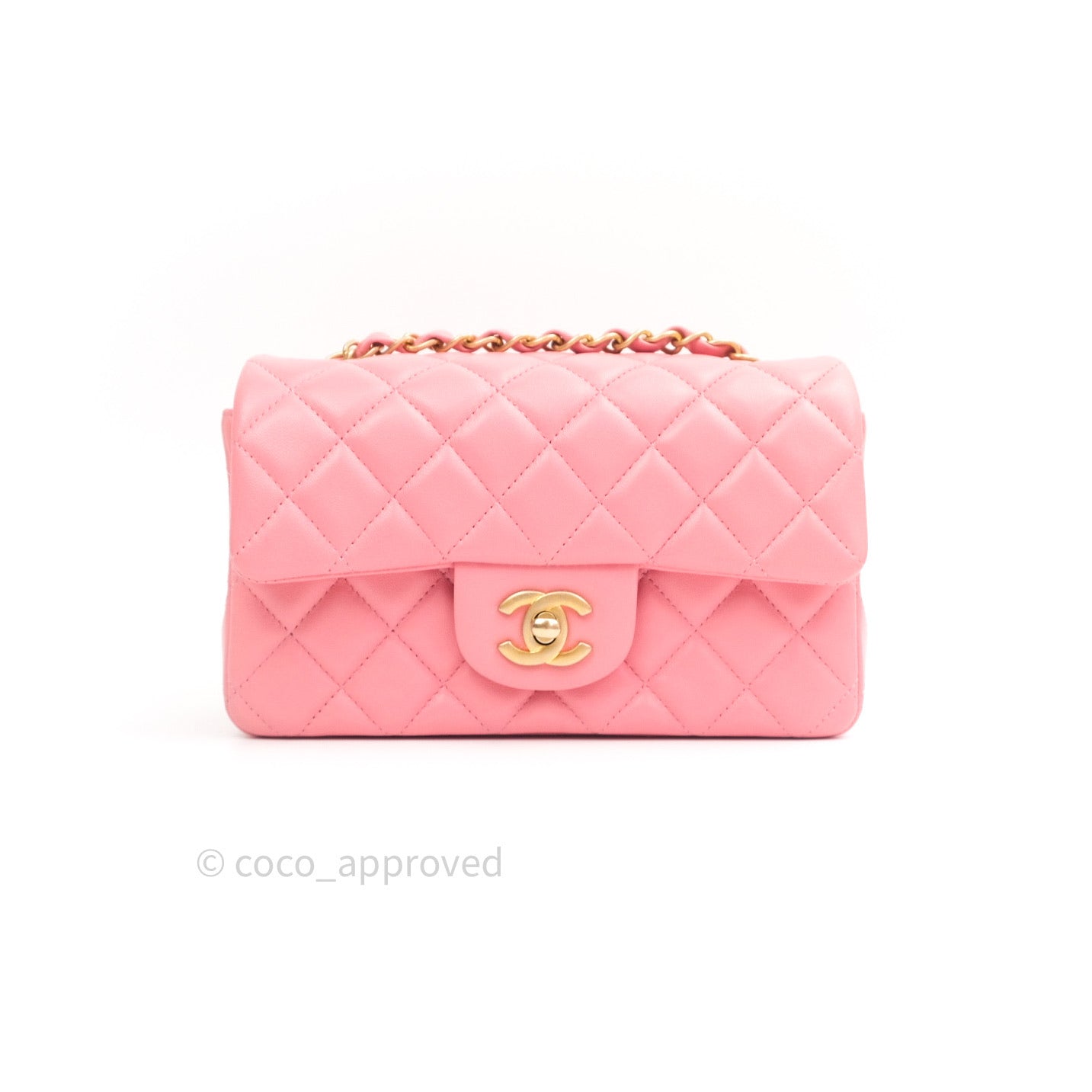 Chanel Womens Lambskin O Case Pink Small – Luxe Collective