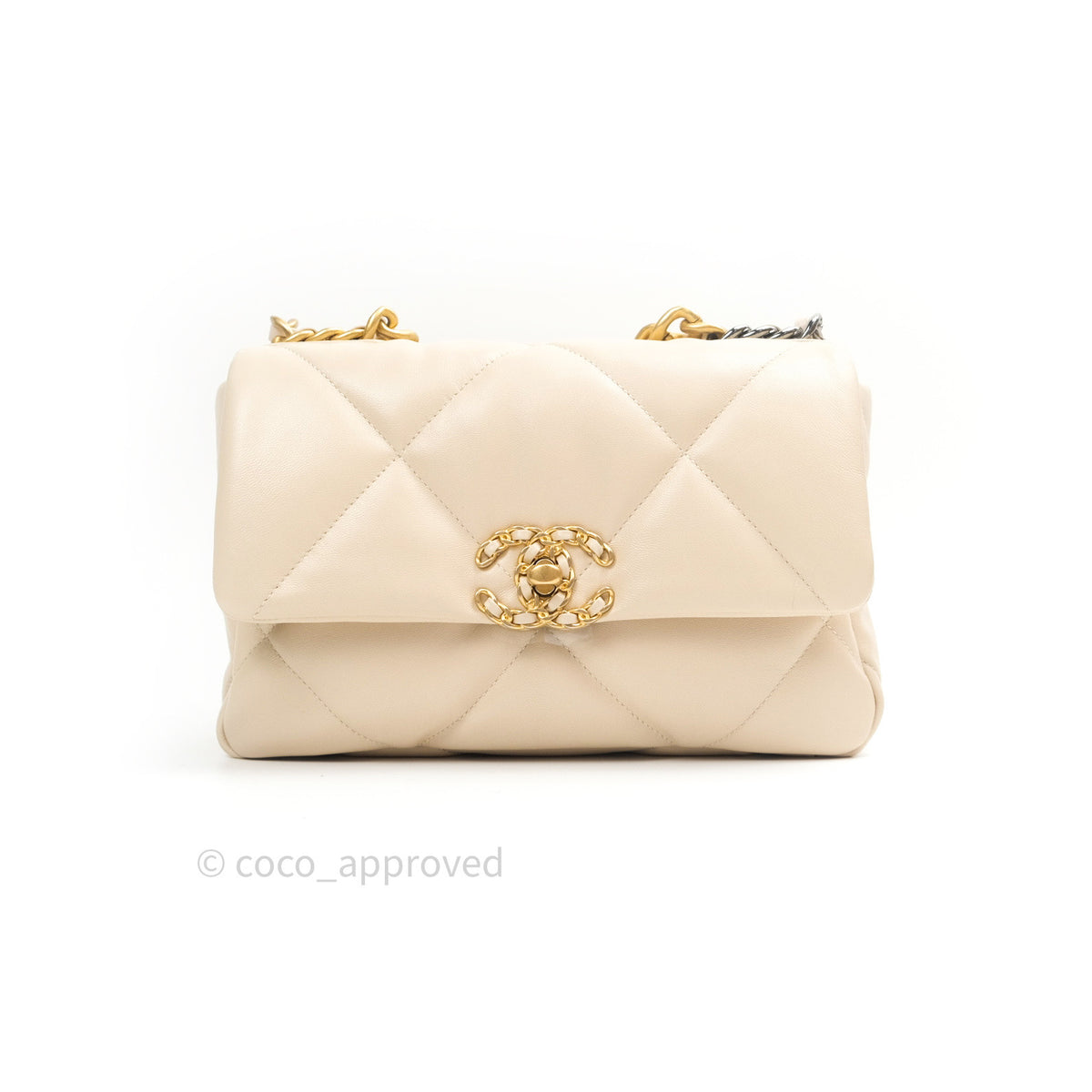 bag review chanel 19 bag white