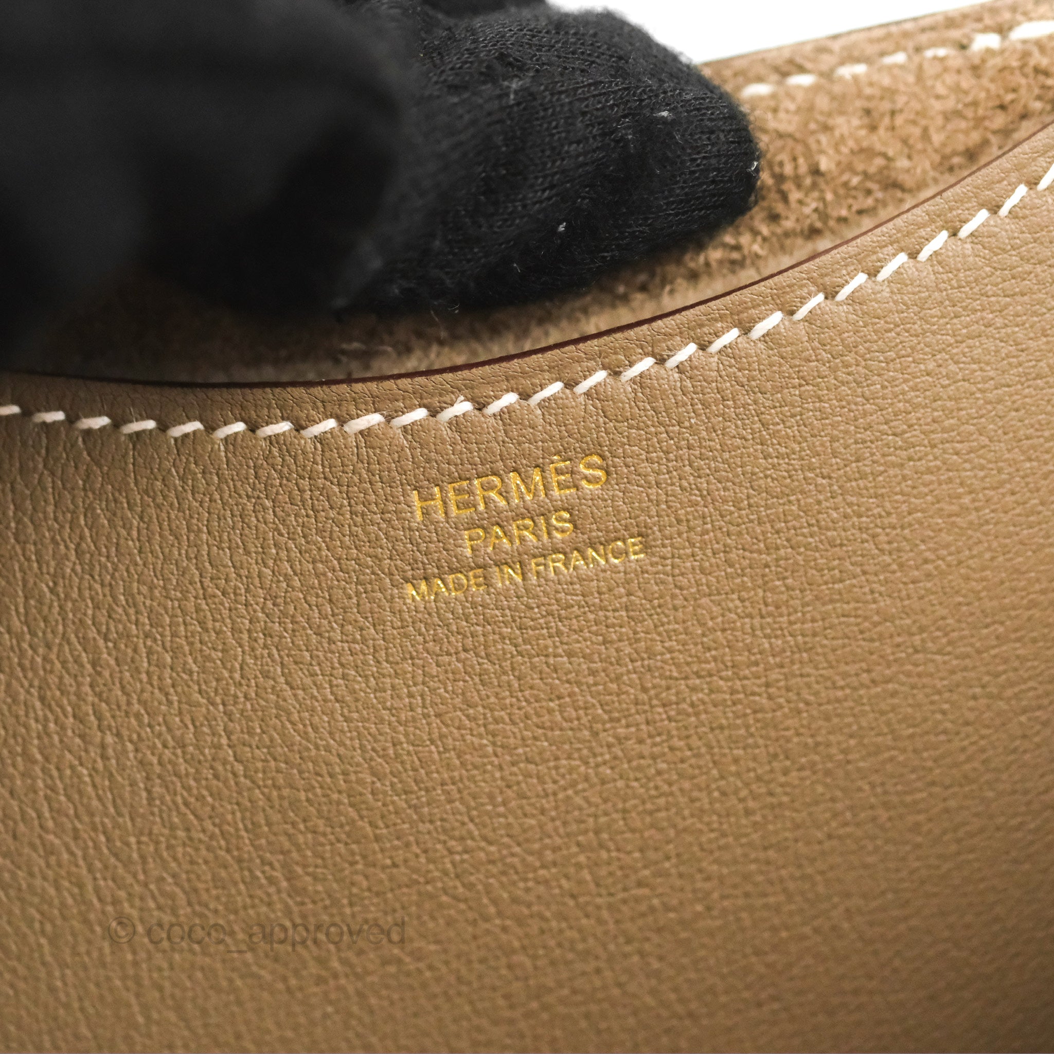 In the loop 18 or 23? Etoupe or Chai? Gold or silver hardware? @hermes  #hermes#hermesaddict#intheloop