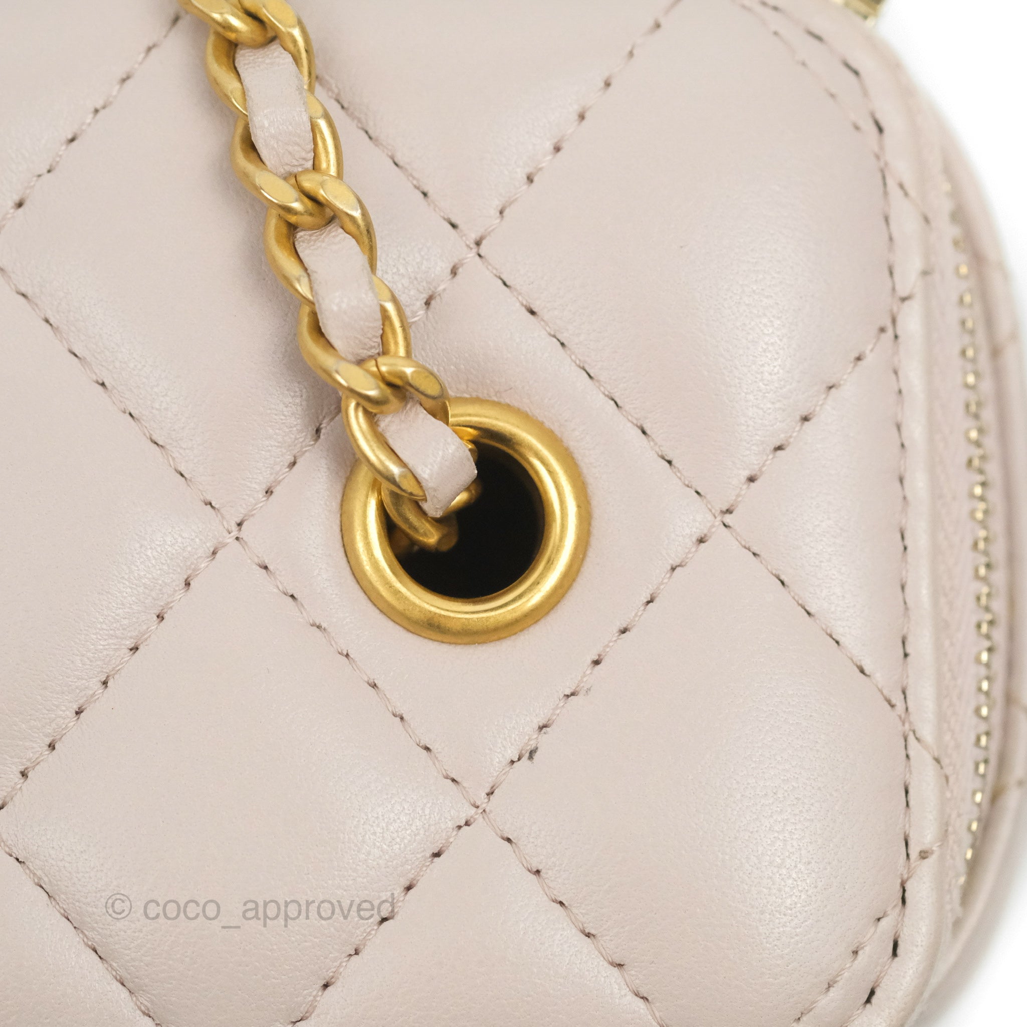 Chanel Pearl Crush Vanity With Chain Light Lilac Lambskin Aged