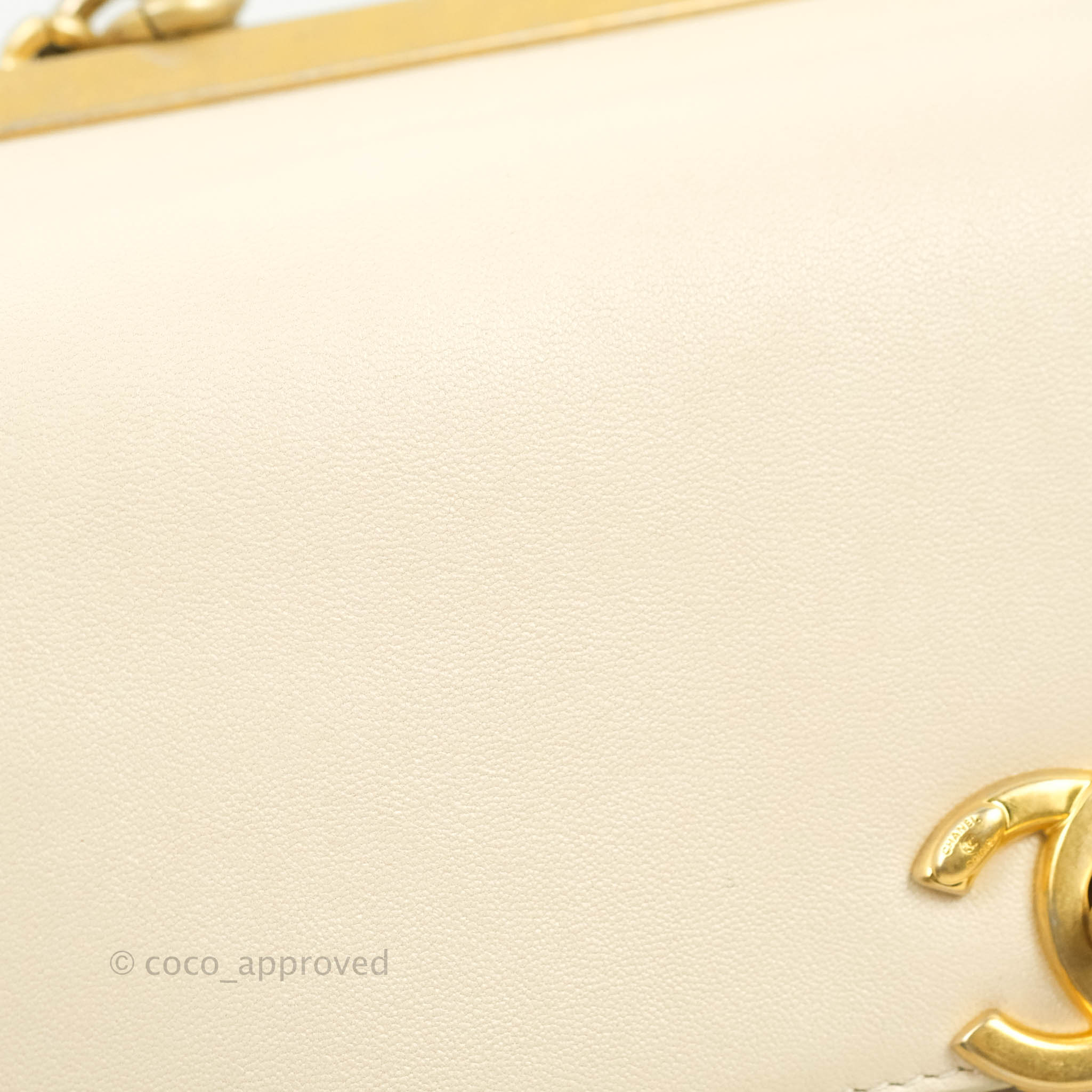 Chanel Small Flat Quilted Coco Luxe Flap Bag Light Beige Aged Gold Har –  Coco Approved Studio