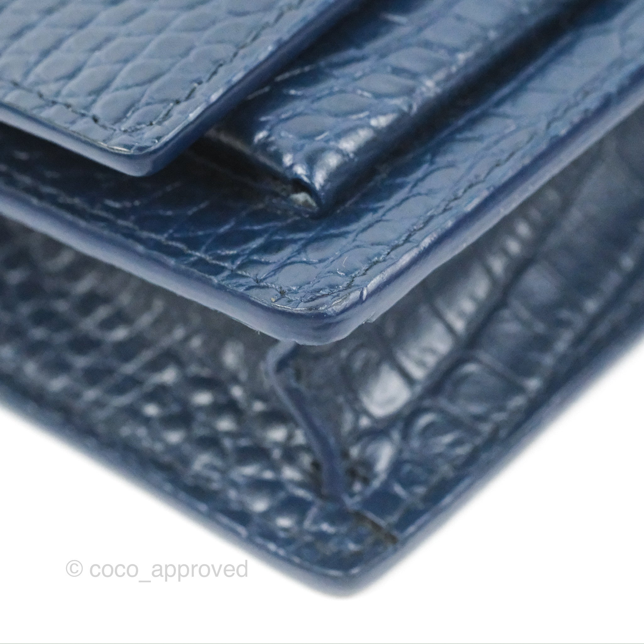 Yves Saint Laurent Blue Crocodile Embossed Leather Sunset Wallet on Chain  Bag - Yoogi's Closet