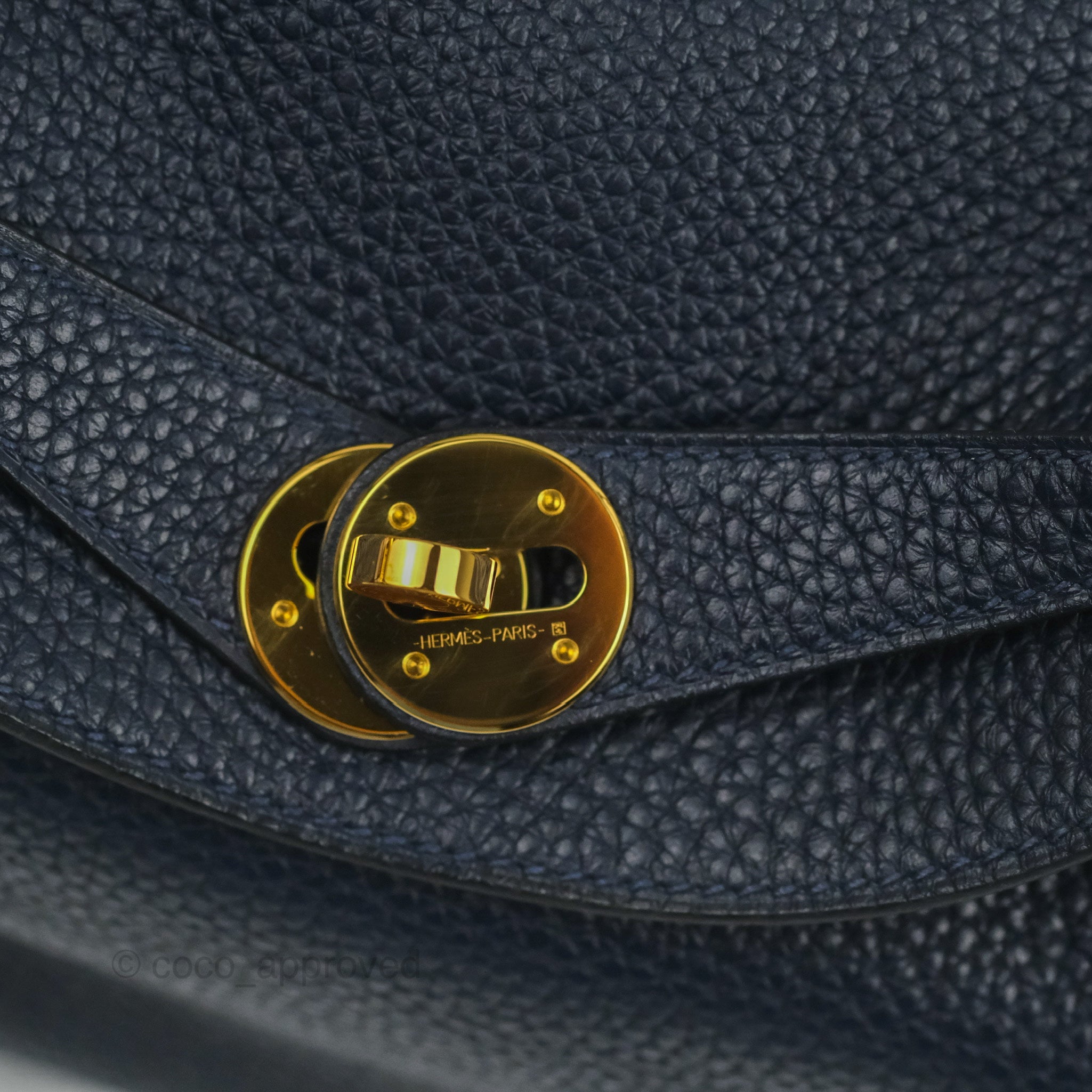 Hermes Lindy 26 Bleu Nuit Clemence Palladium Hardware – Madison Avenue  Couture