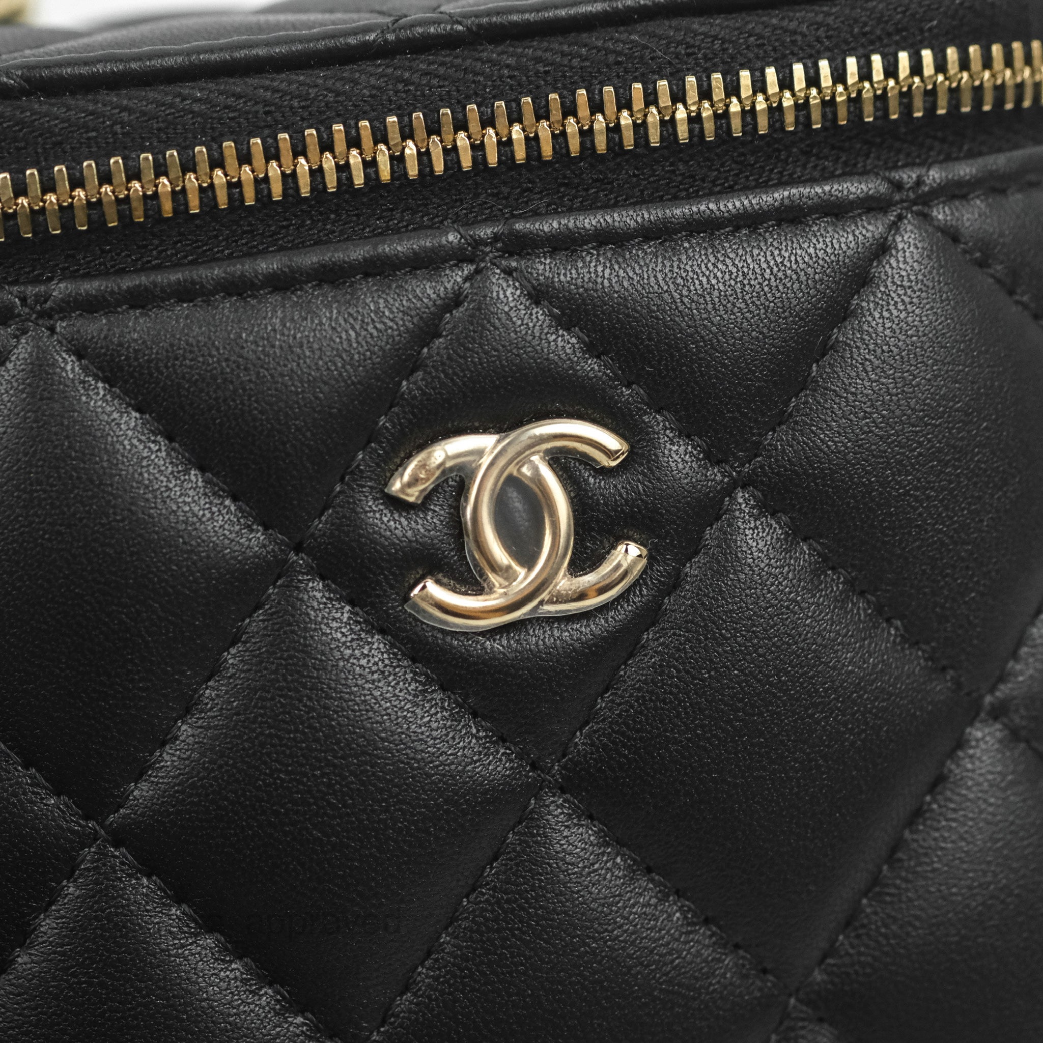 Chanel Mini Top Handle Vanity With Chain Ecru/Beige Lambskin Gold