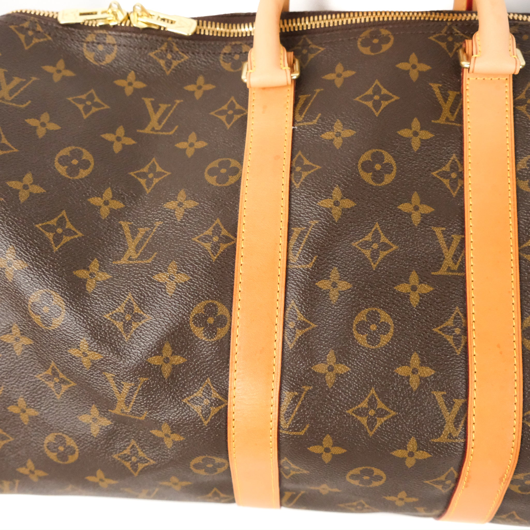 Sold at Auction: Louis Vuitton KEEPALL BANDOULIÈRE 55 Duffle Bag