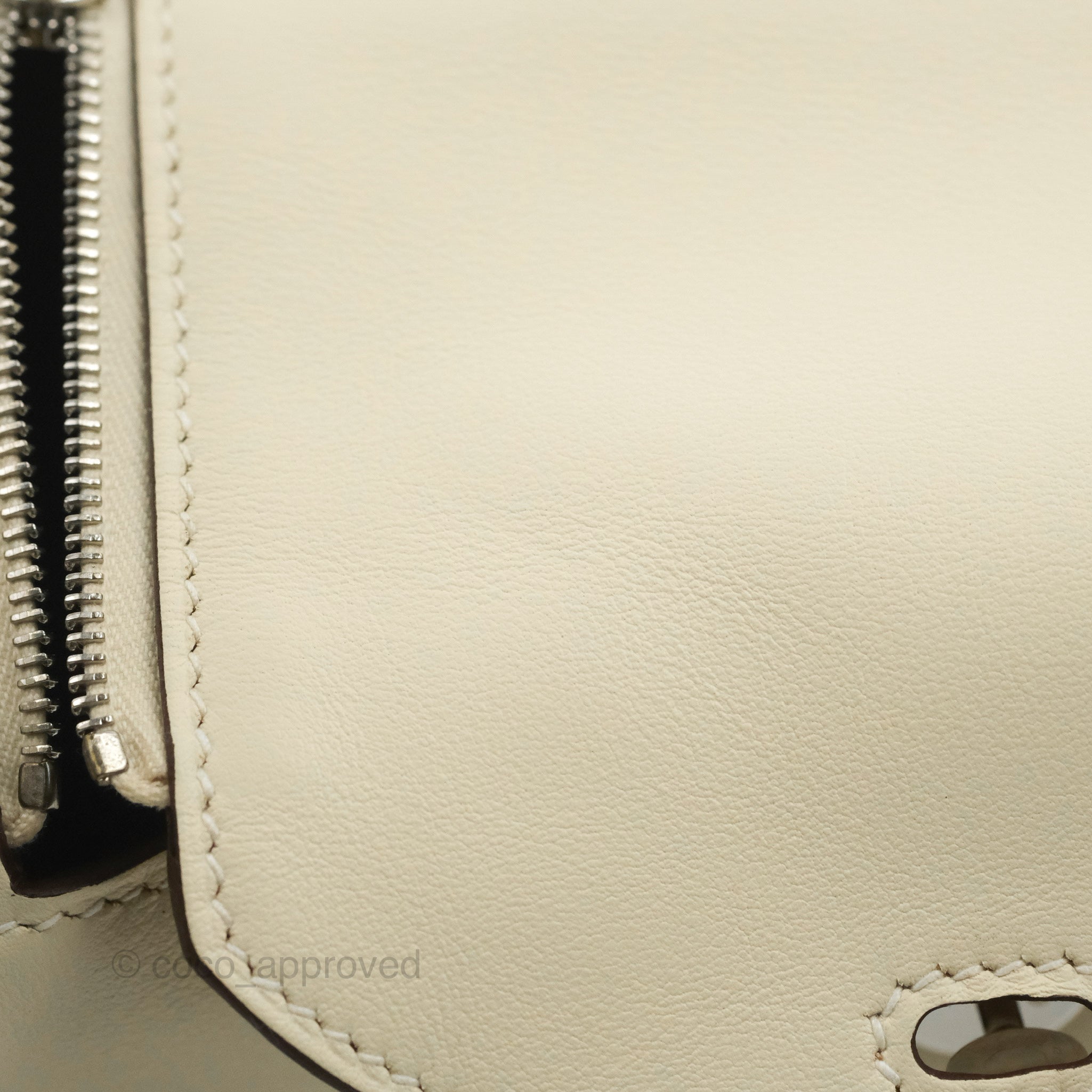 A LIMITED EDITION NATA & SESAME SWIFT LEATHER VERSO MINI LINDY 19