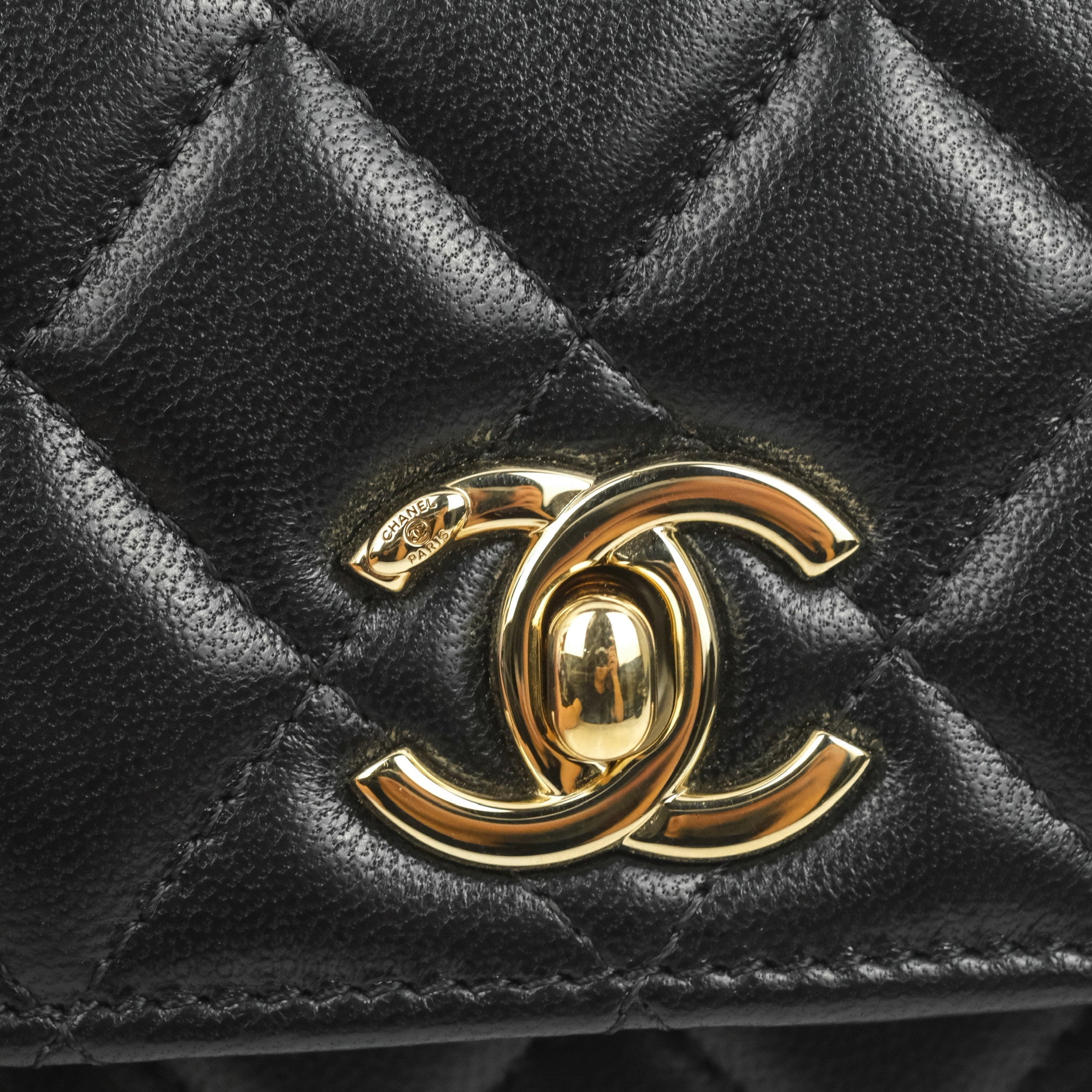 Chanel Mini Quilted Trendy CC Clutch With Chain Black Lambskin Gold Ha – Coco  Approved Studio