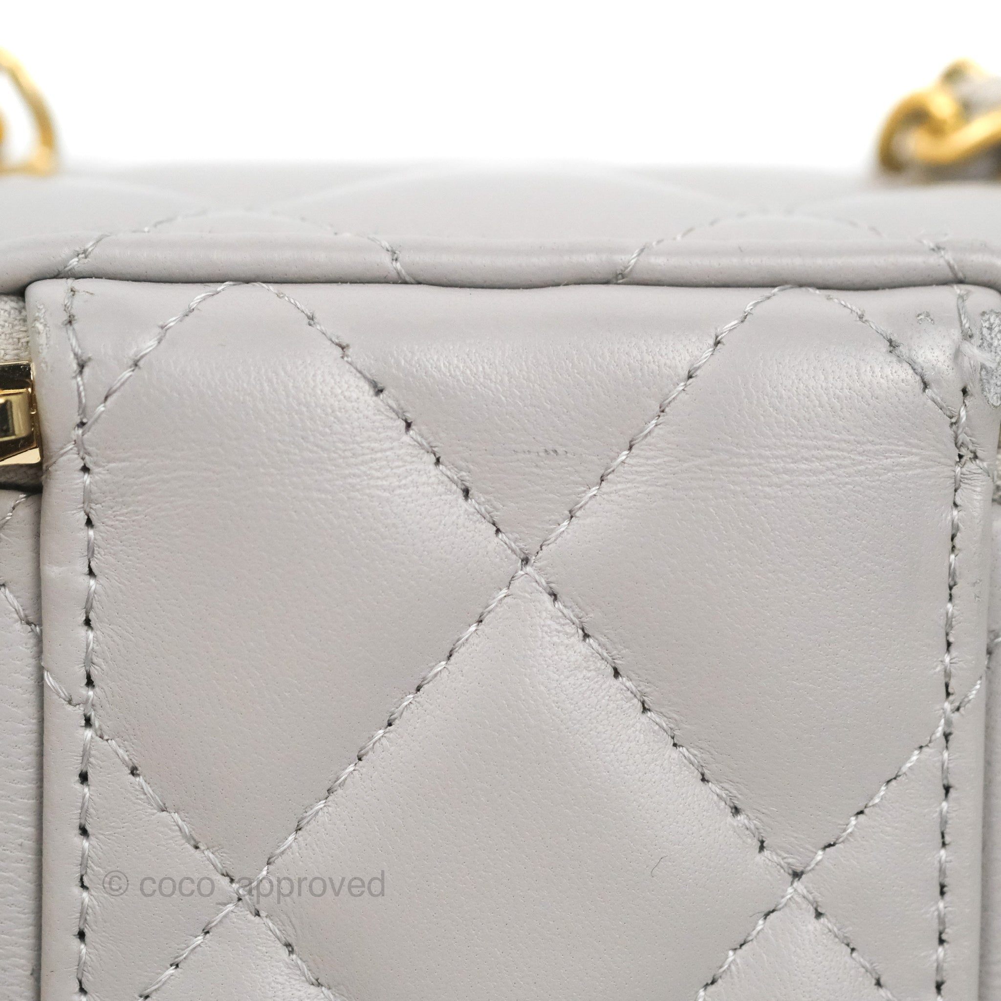 Chanel Pearl Crush Mini Vanity With Chain Light Grey Lambskin Aged