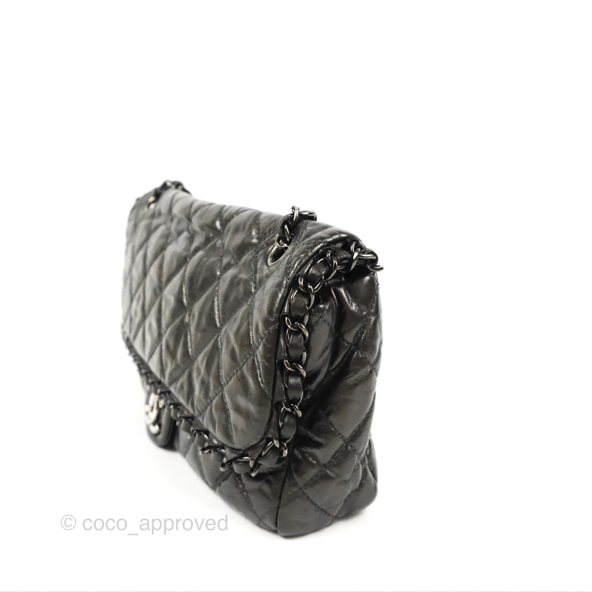 Chanel Black Quilted Leather Chic With Me Flap Bag in 2023