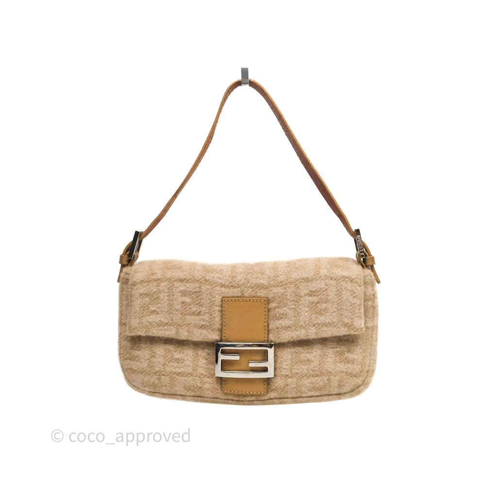 Fendi Vintage Baguette Shoulder Bag Wool Beige