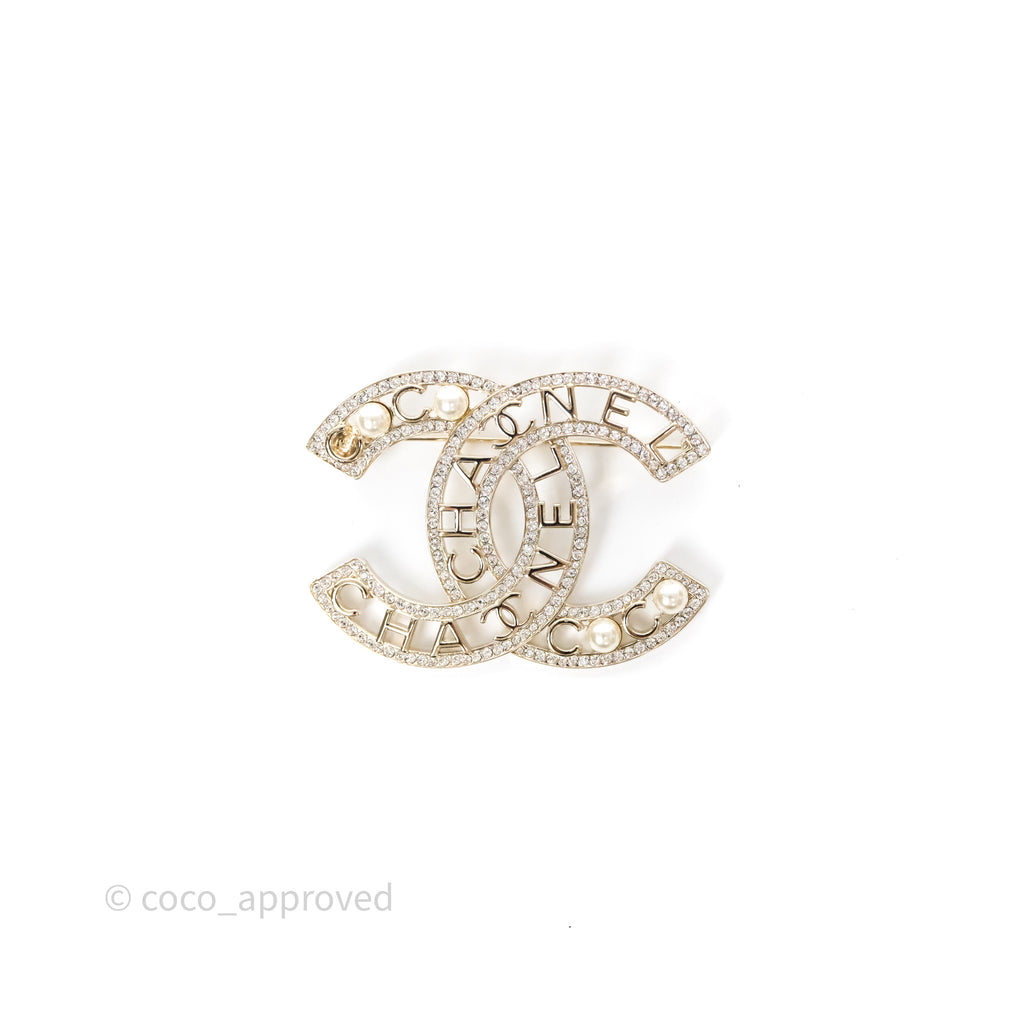 Chanel Crystal Pearl CC Logo Brooch Gold Tone 25V