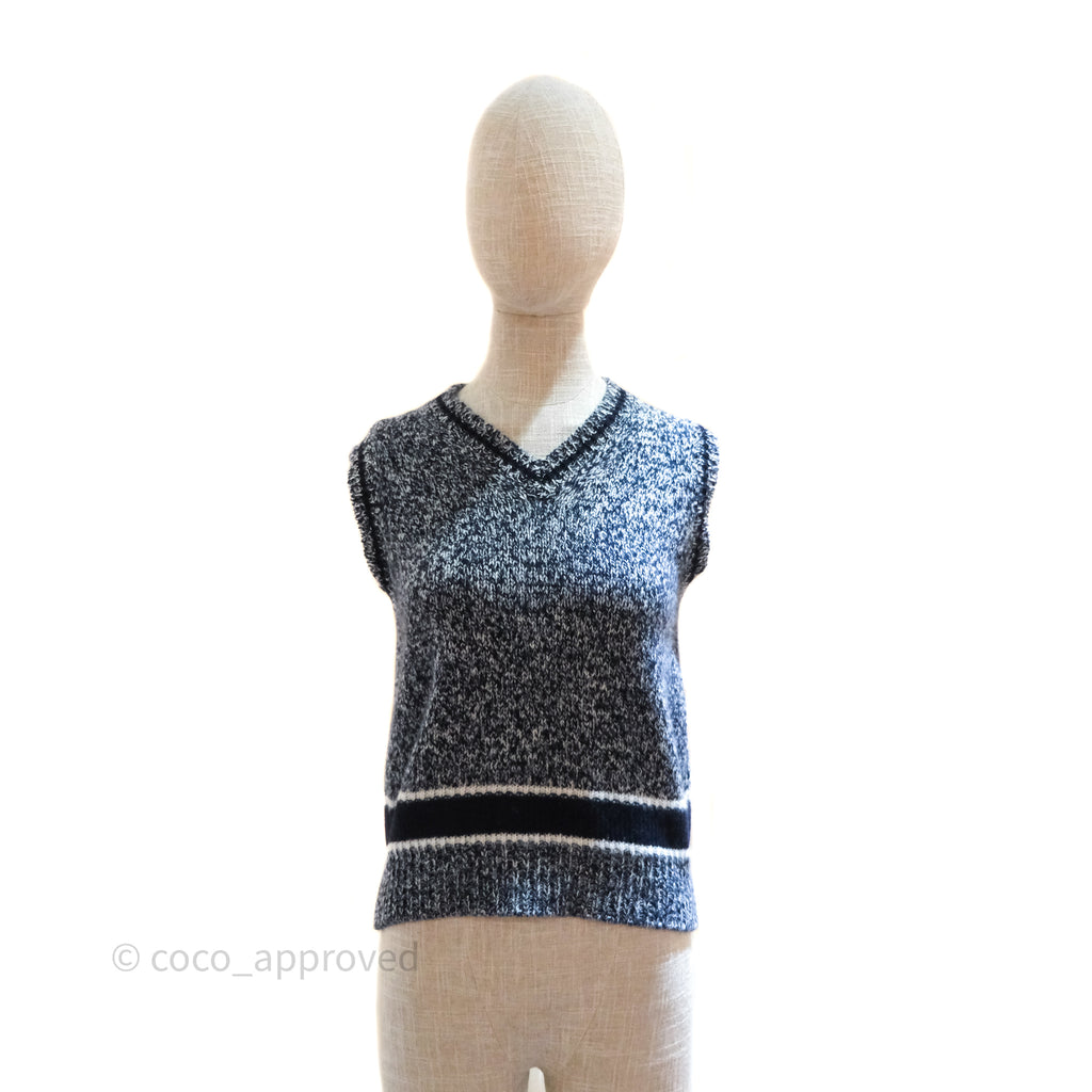 Christian Dior V-neck Knit Sleeveless Sweater Grey