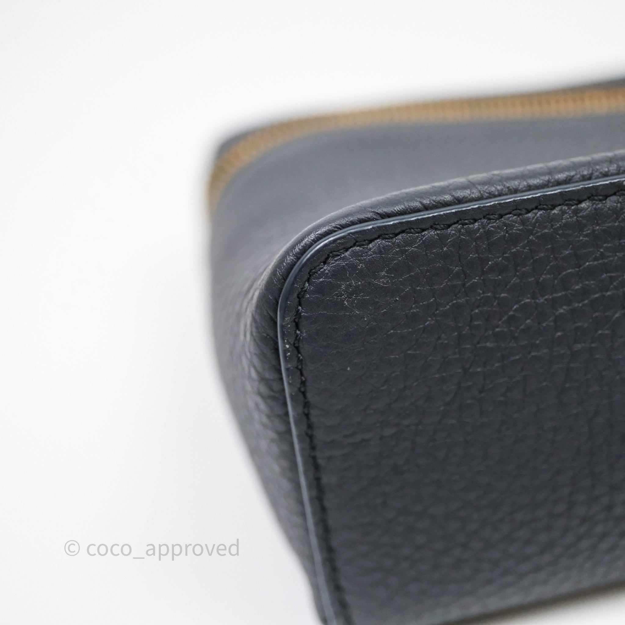 Loro Piana Extra Pocket L19 Navy Grained Calfskin – Coco Approved