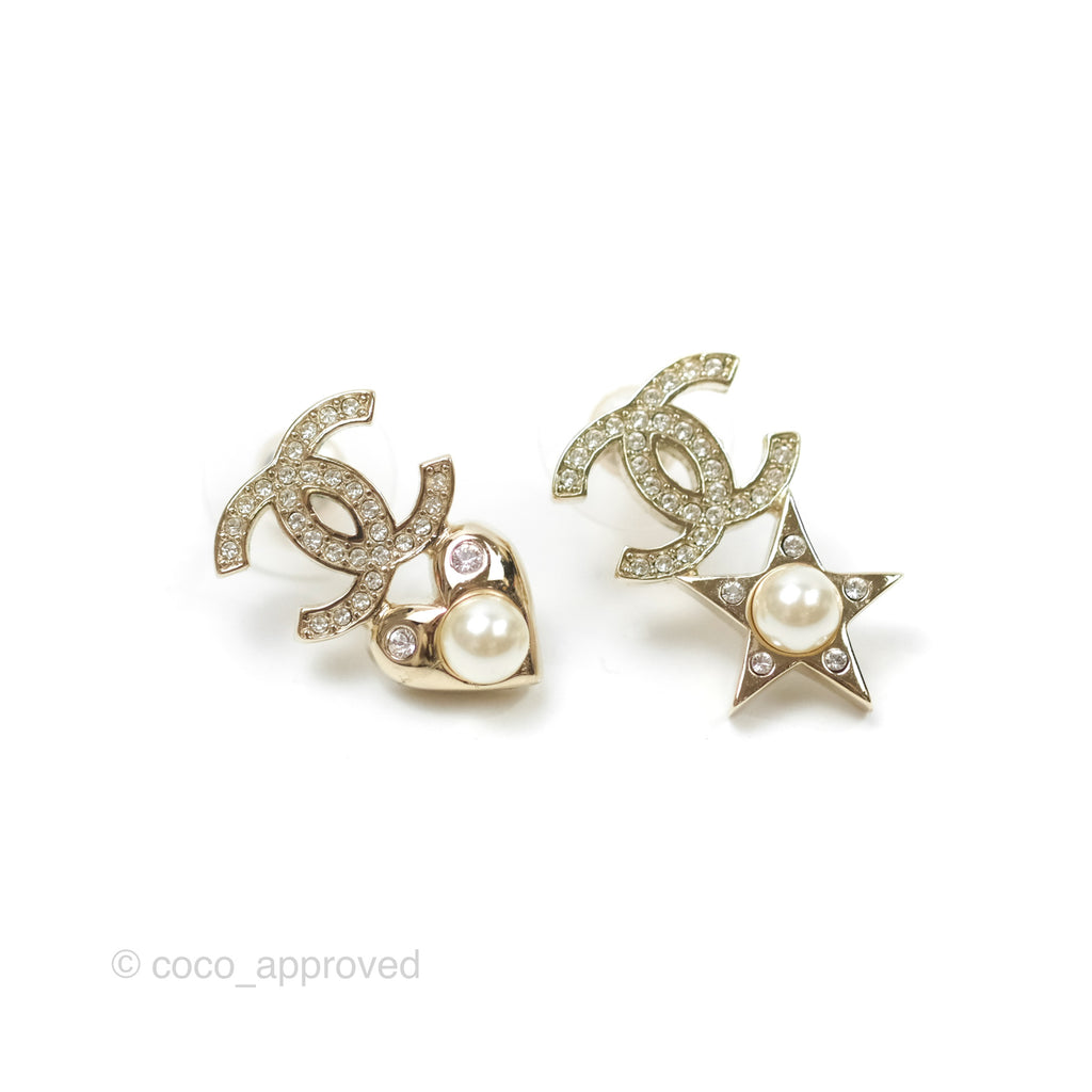 Chanel Crystal CC Star & Heart Pearl Earrings Gold Tone 19B