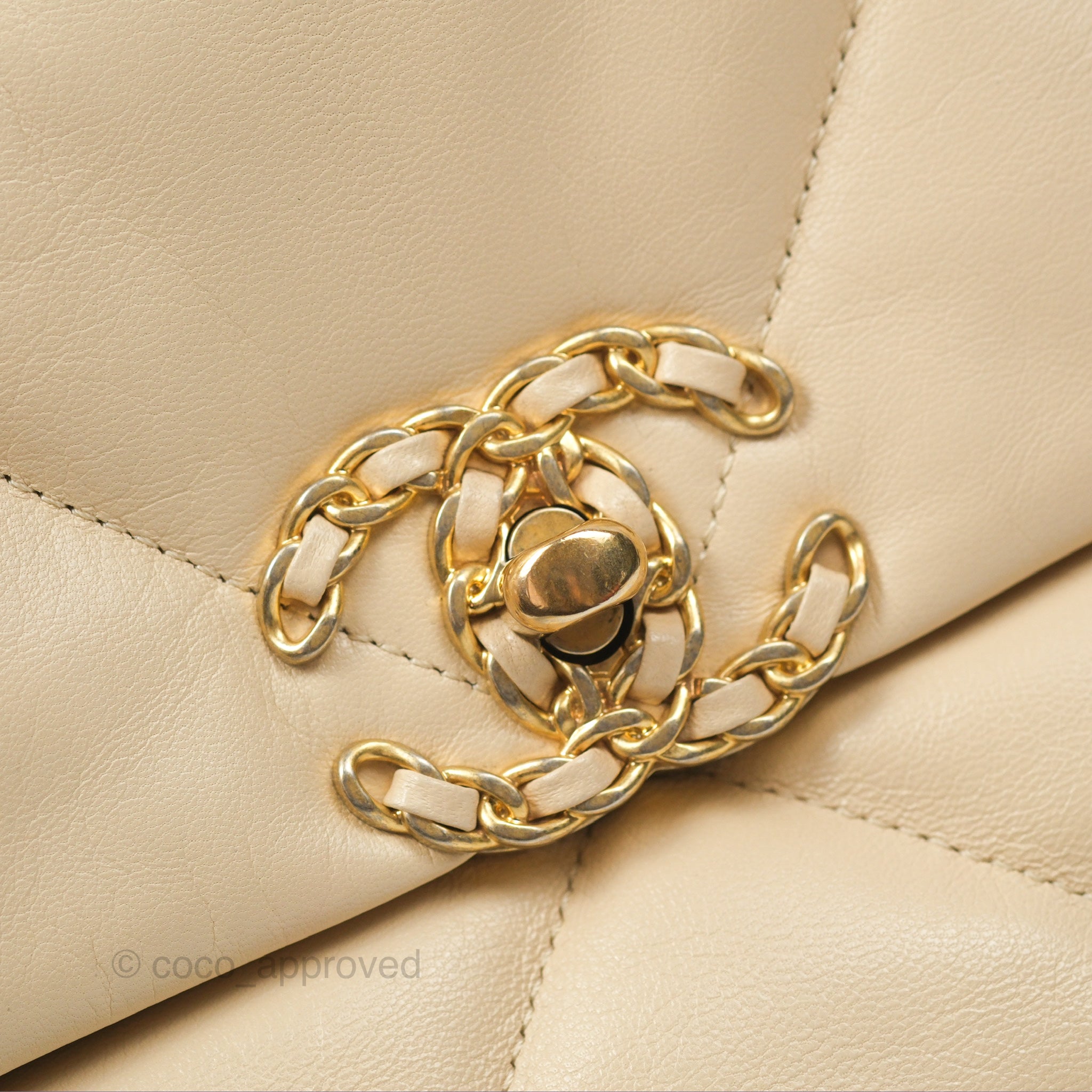 Chanel 19 Medium Beige Mixed Hardware Coco Approved Studio chanel-19-medium-beige-mixed-hardware-coco-approved-studio