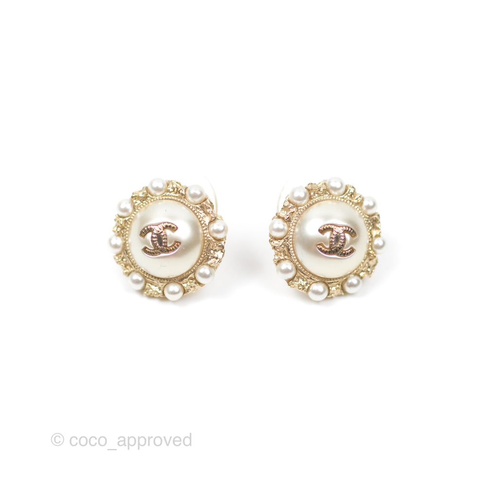 Chanel CC Pearl Round Earrings 19V