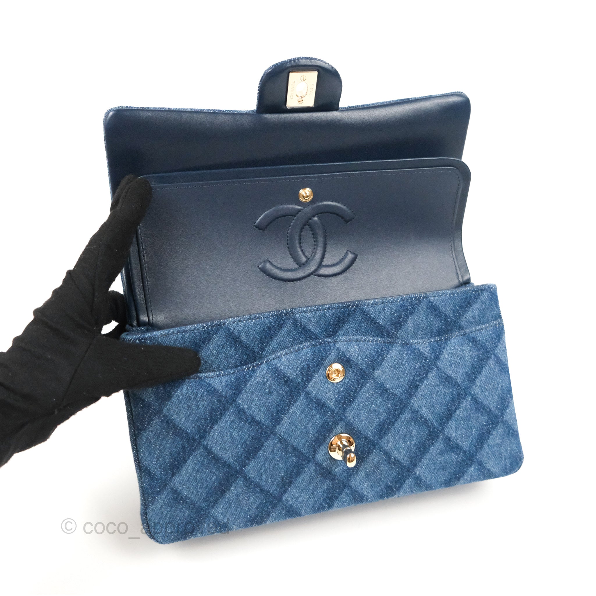 Chanel M/L Quilted Medium Double Flap Dark Blue Printed Denim 22B – Coco  Approved Studio
