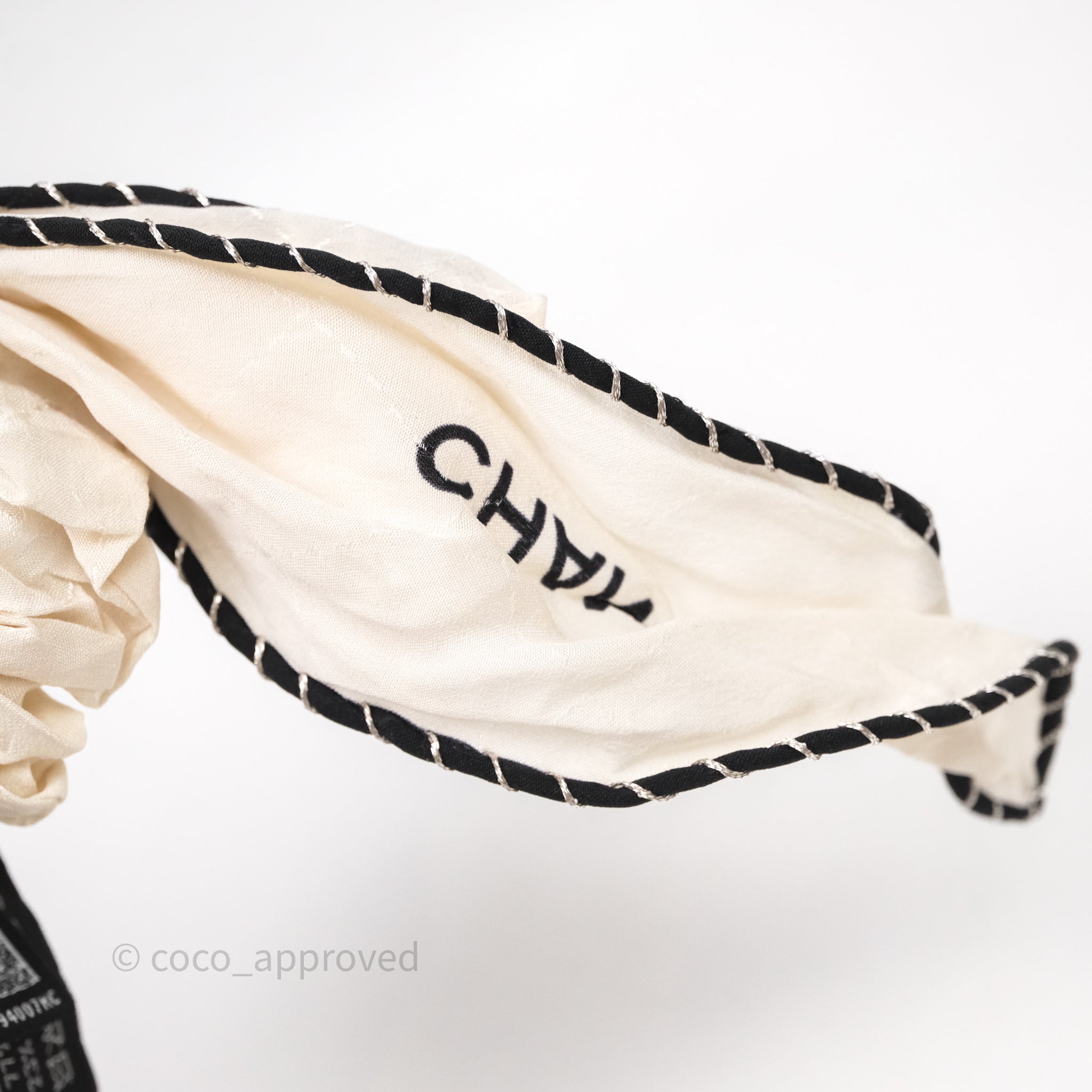 Chanel Bow Silk Hair Accessory Ivory & Black – Coco Approved Studio