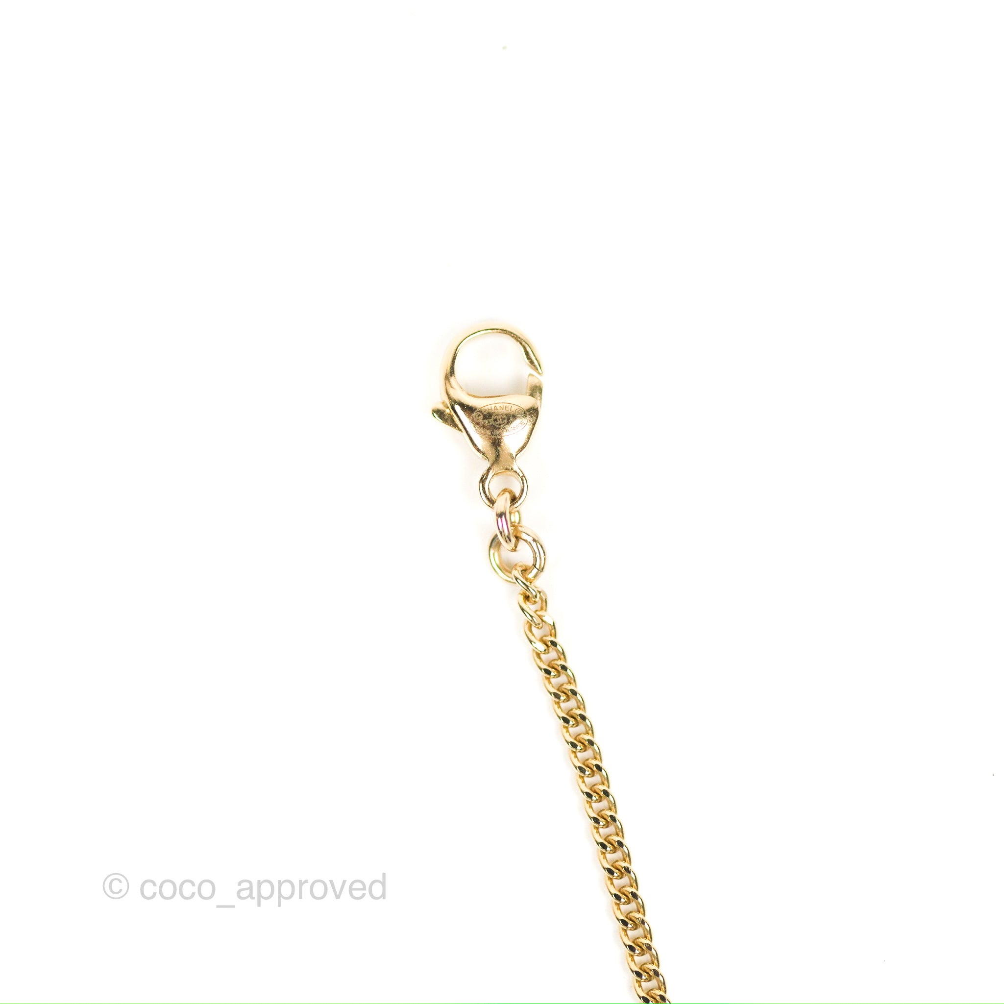 Chanel CC Star Pendant Necklace Gold Tone 23A – Coco Approved Studio