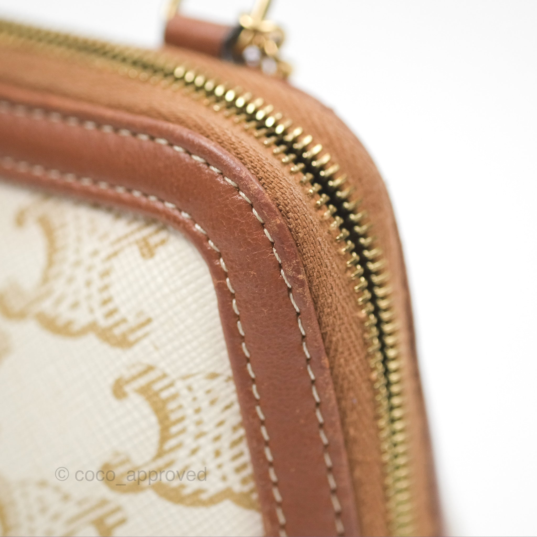 【国内発送】CLUTCH WITH CHAIN TRIOMPHE CANVAS LAMBSKINセール f08d30bd57e4eaf7b301b0986073e8