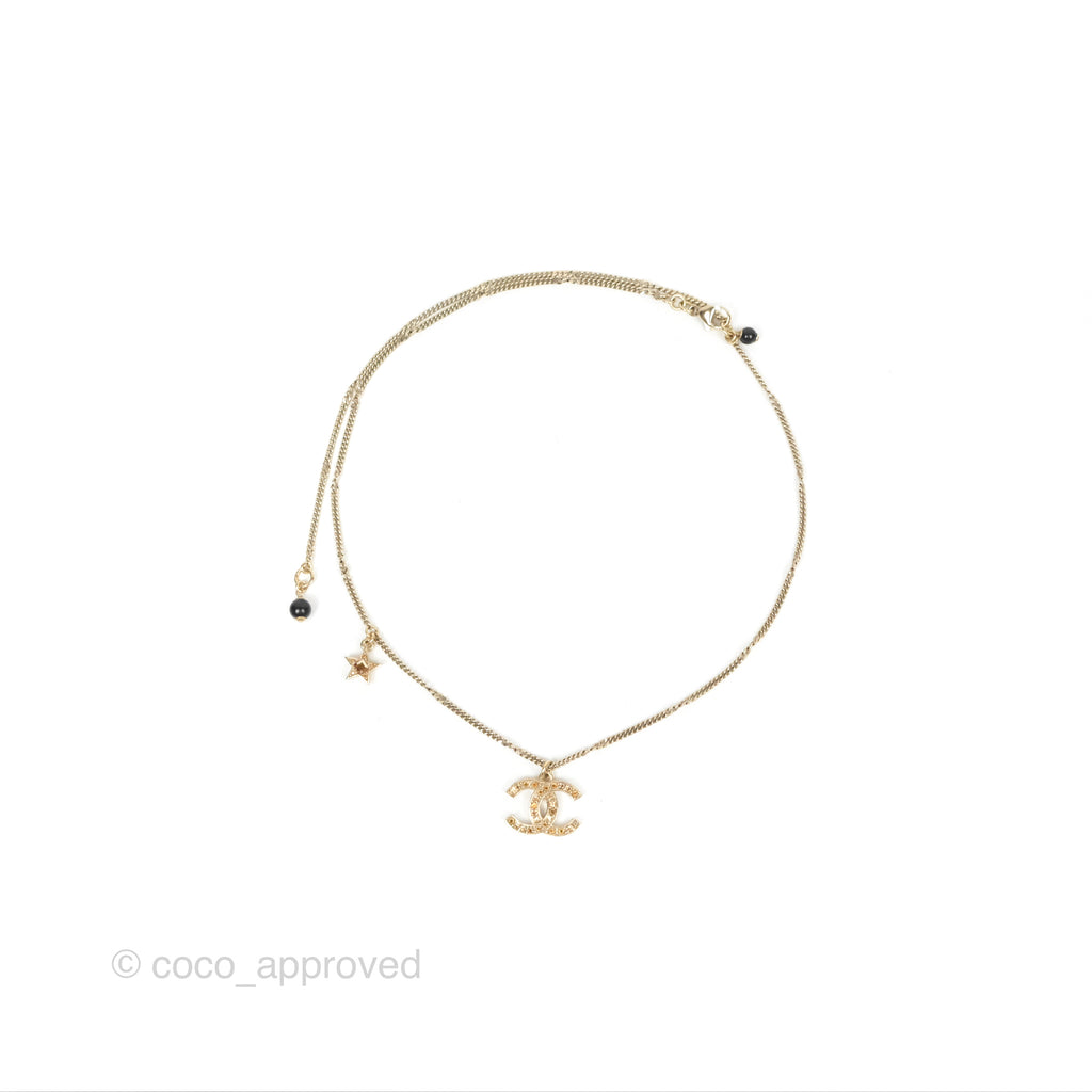 Chanel CC Star Yellow Rhinestone Necklace Gold Tone 21S – Coco