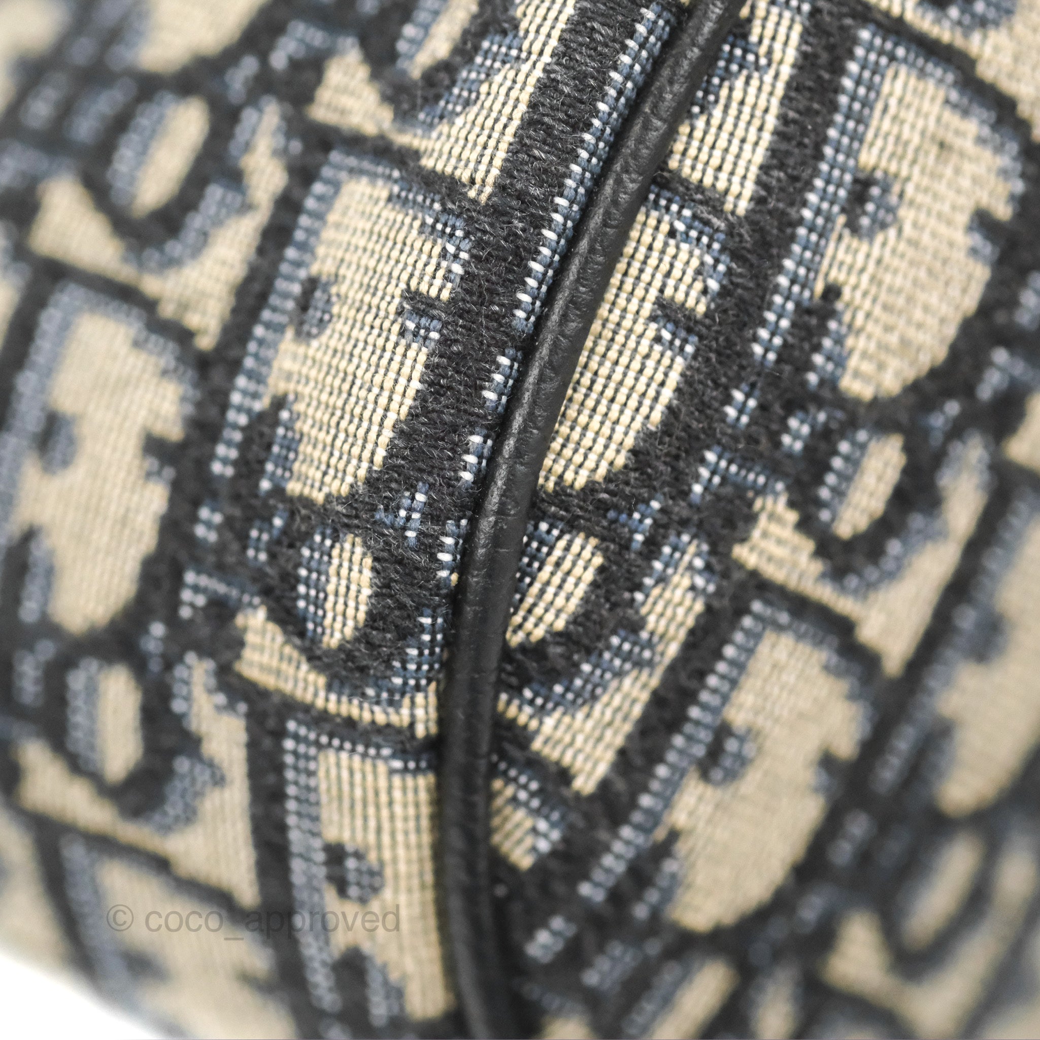 Dior Men's Roller Messenger Bag Oblique Jacquard – Coco Approved Studio