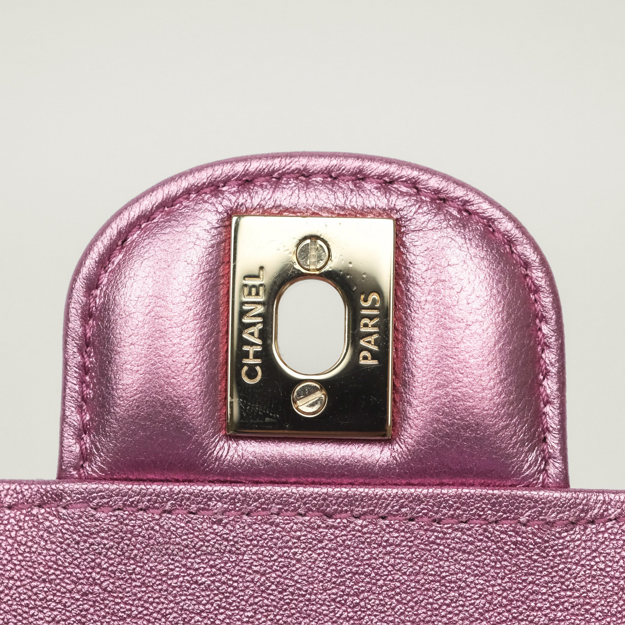 ロワール　シャネルピンク Chanel Medium Classic Double Flap Rose Pink Lambskin Silver Hardware