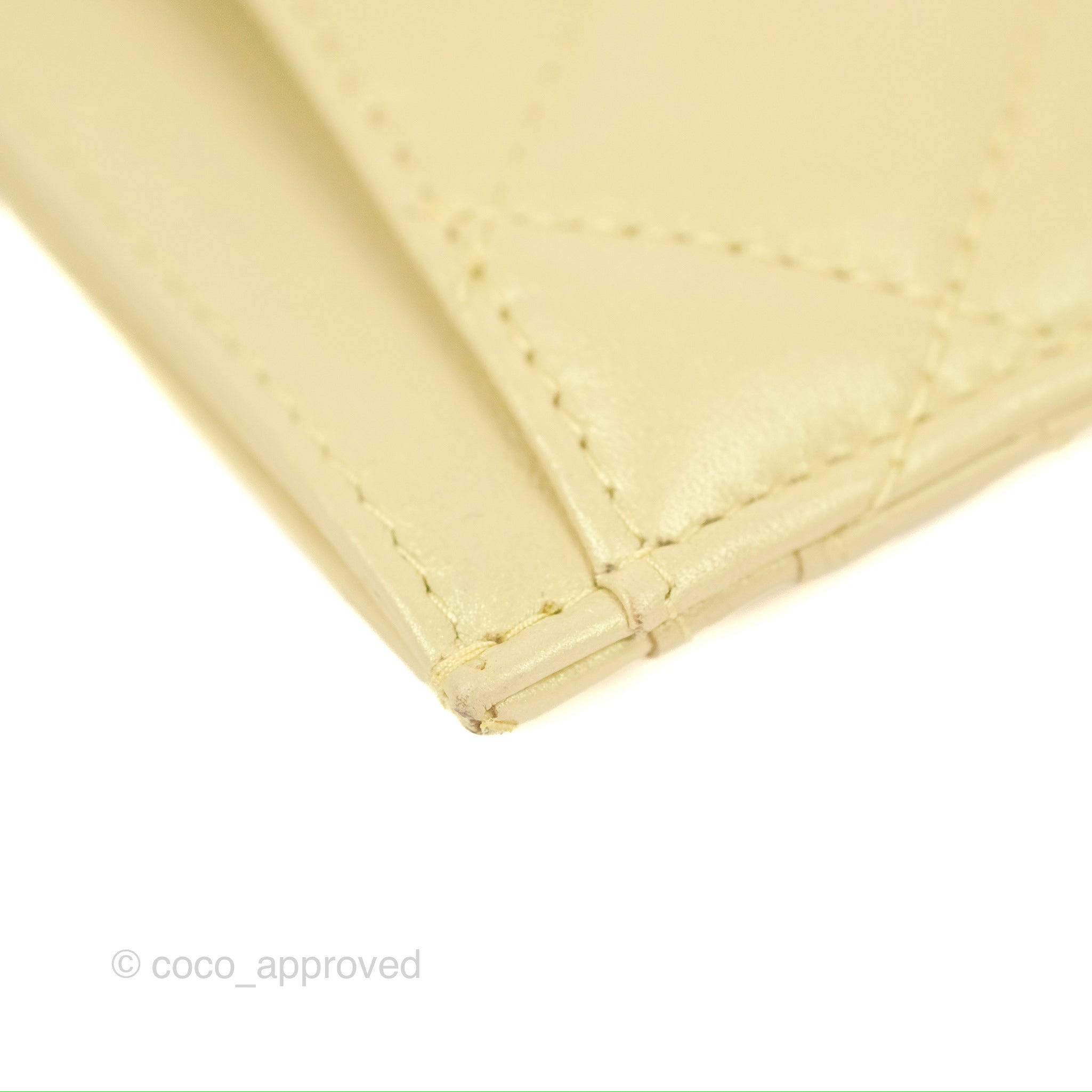 CHANEL 23C Iridescent Gold Calfskin Flat Card Holder *New