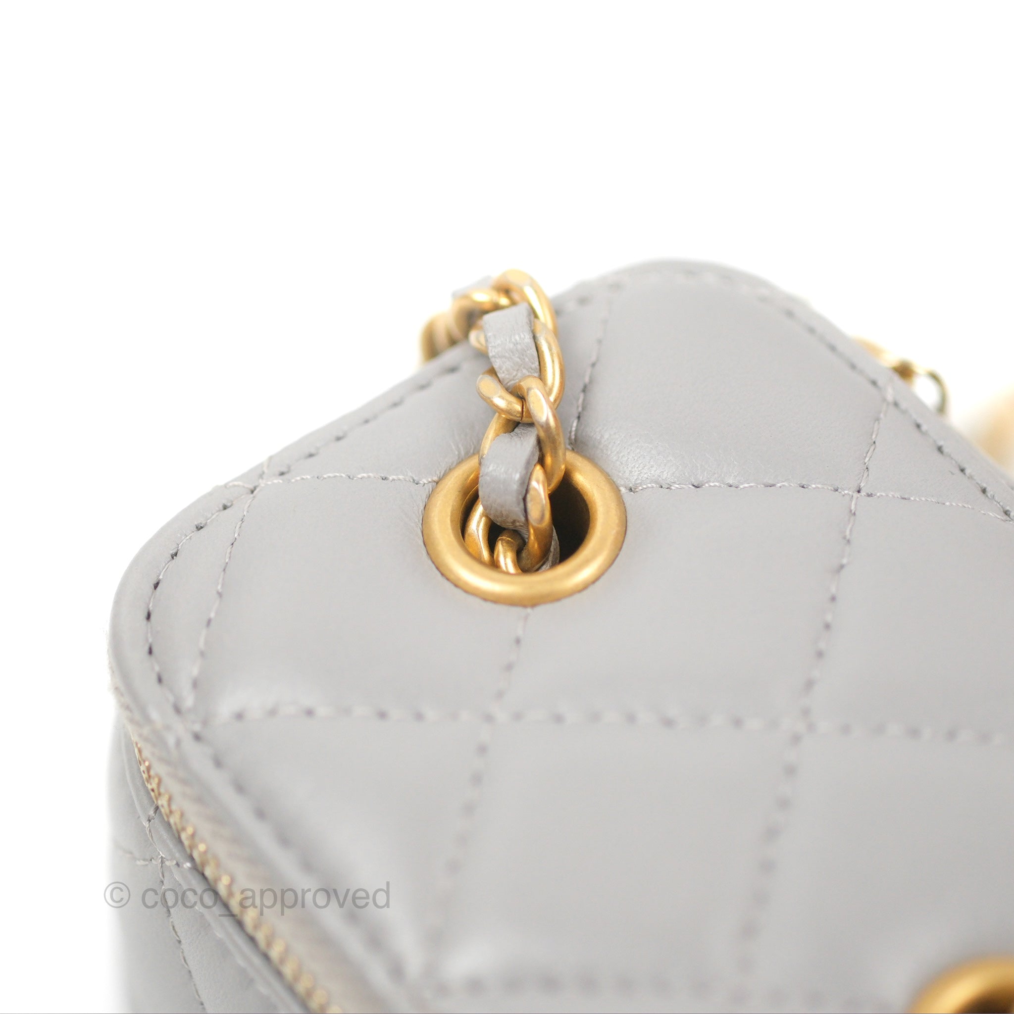 chanel pearl crush mini vanity bag