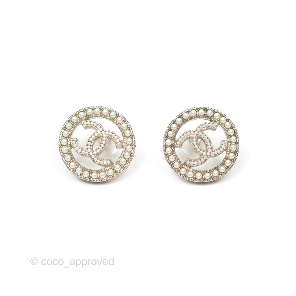 Chanel Pearl CC Round Earrings Gold Tone 20V