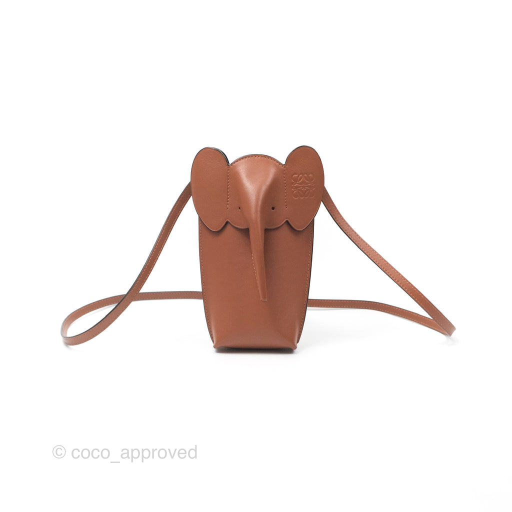 Loewe Elephant Pocket in Classic Calfskin Tan