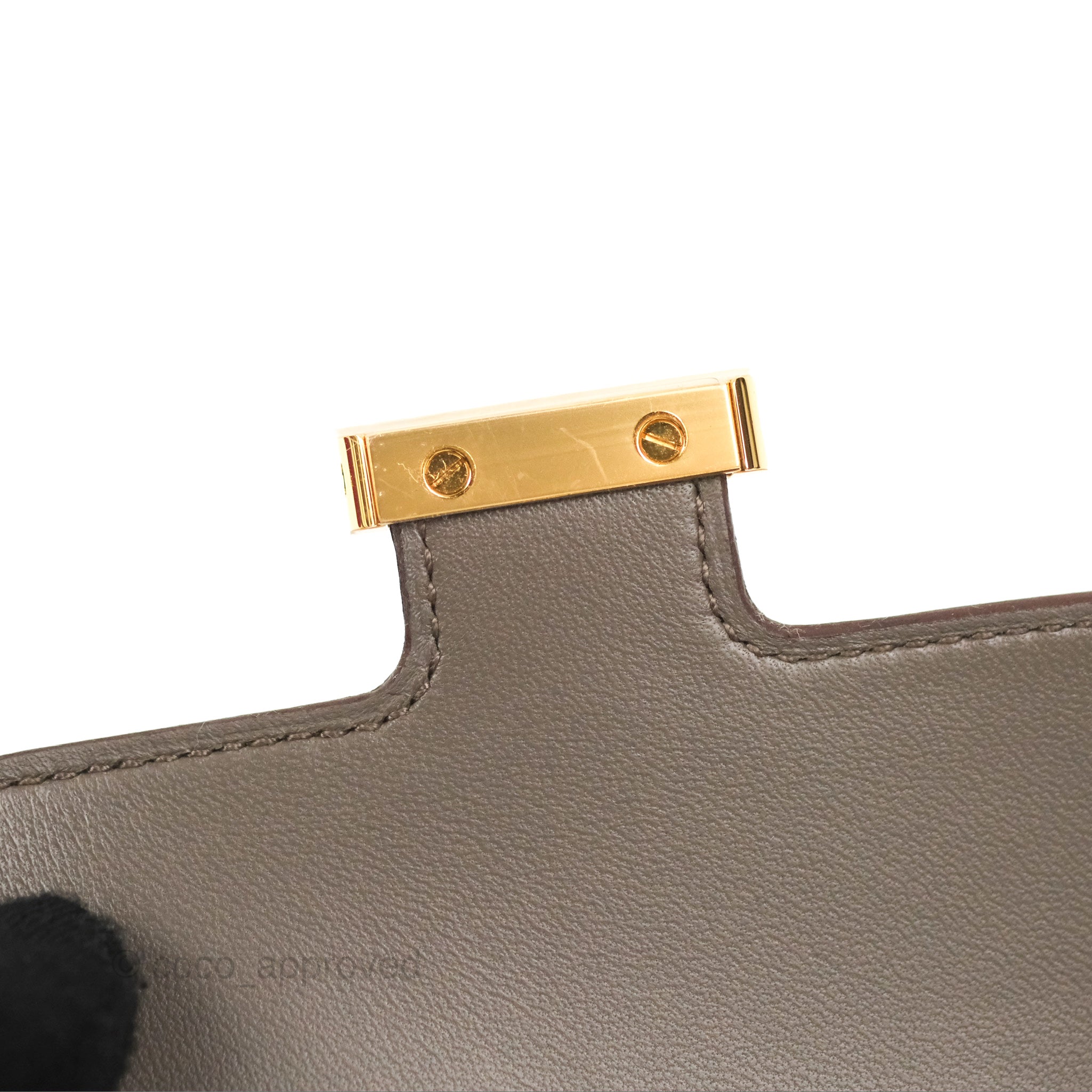 Hermès Hermes Green Epsom Constance Compact Wallet Golden Leather Metal  Pony-style calfskin ref.420063 - Joli Closet