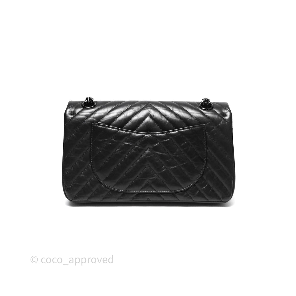 Chanel Reissue 225 Chevron Aged Calfskin So Black