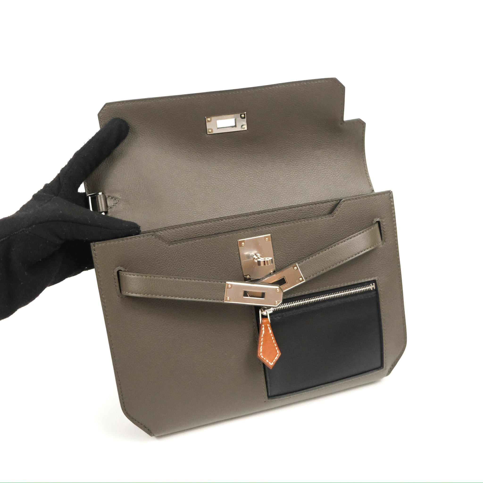 Hermès Kelly Depeches 25 Pouch Vert-De-Gris / Noir / Fauve