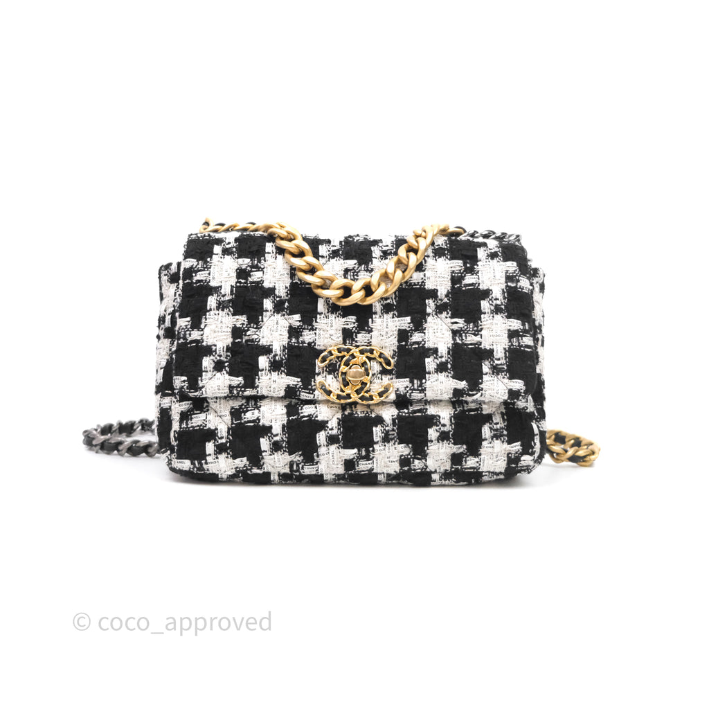 Chanel 19 Small Tweed Houndstooth Black & White Mixed Hardware