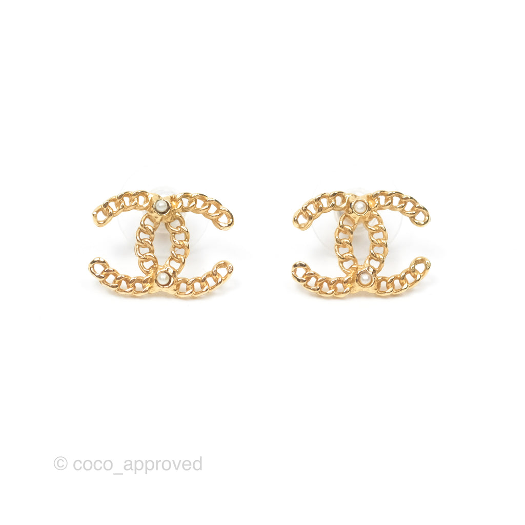 Chanel Pearl CC Earrings Gold Tone 18K 