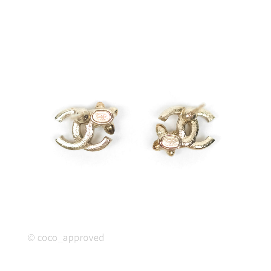 Chanel Mini CC Pearl Flower Earrings Gold Tone 23K