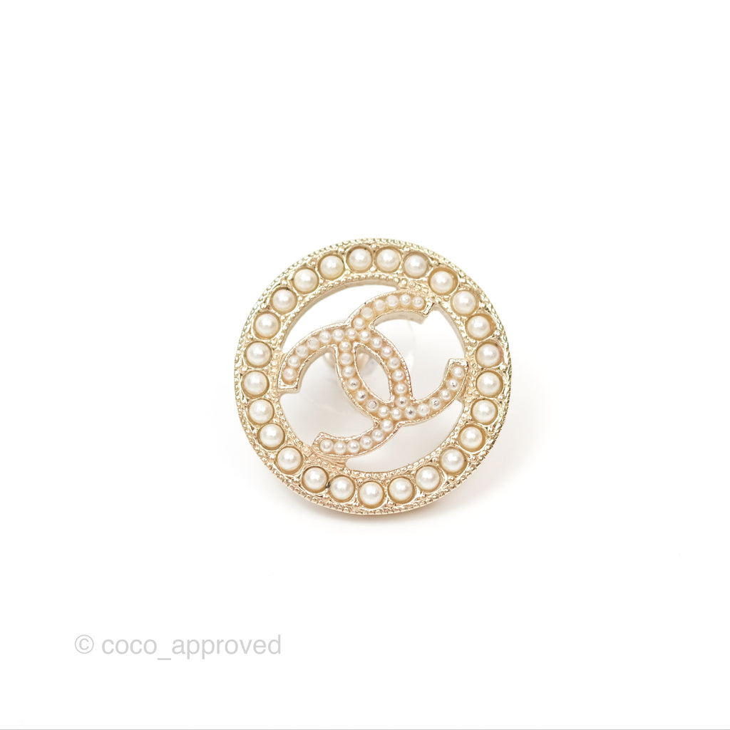 Chanel Pearl CC Round Earrings Gold Tone 17A