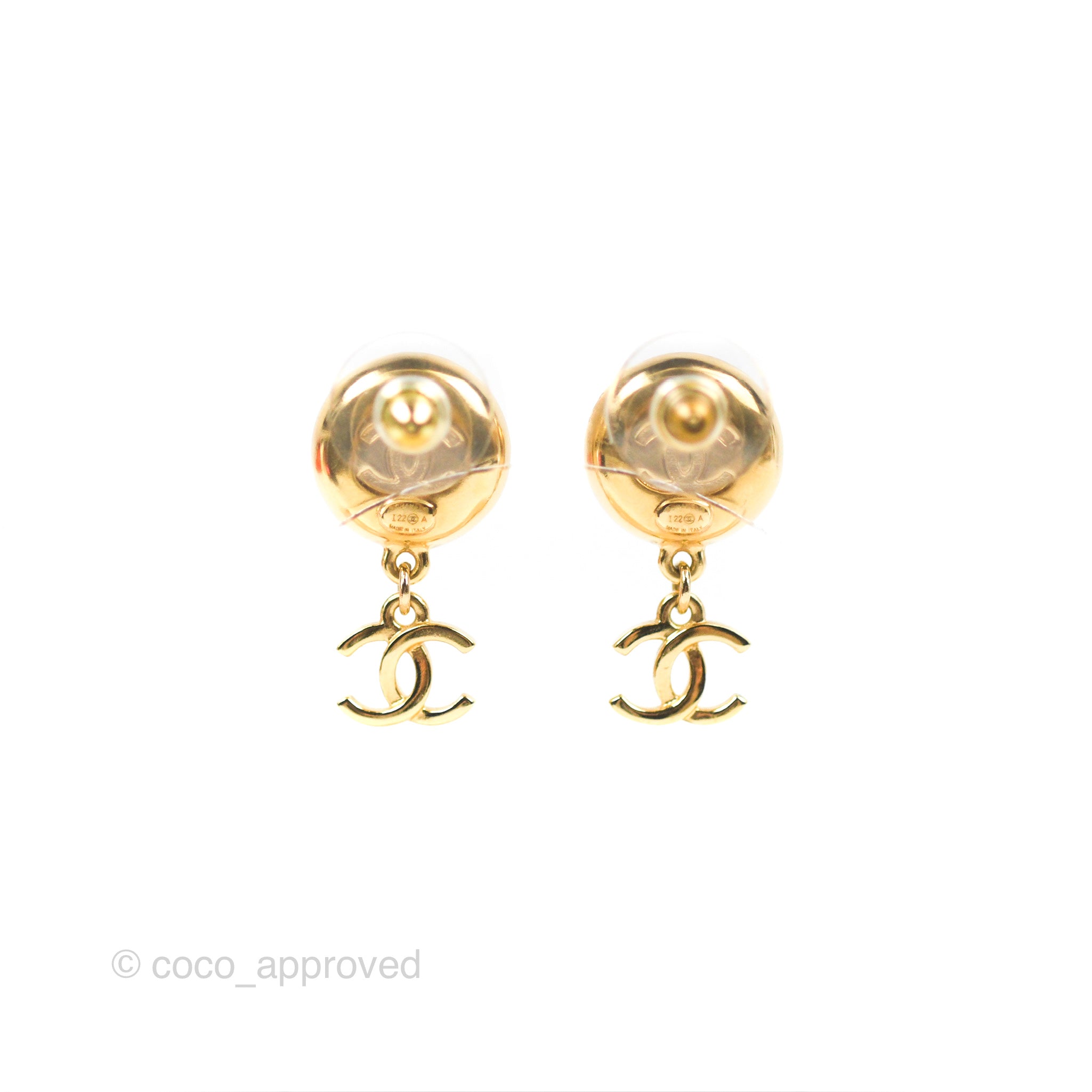 Chanel Gold-tone Cc Faux Pearl Bracelet in Metallic