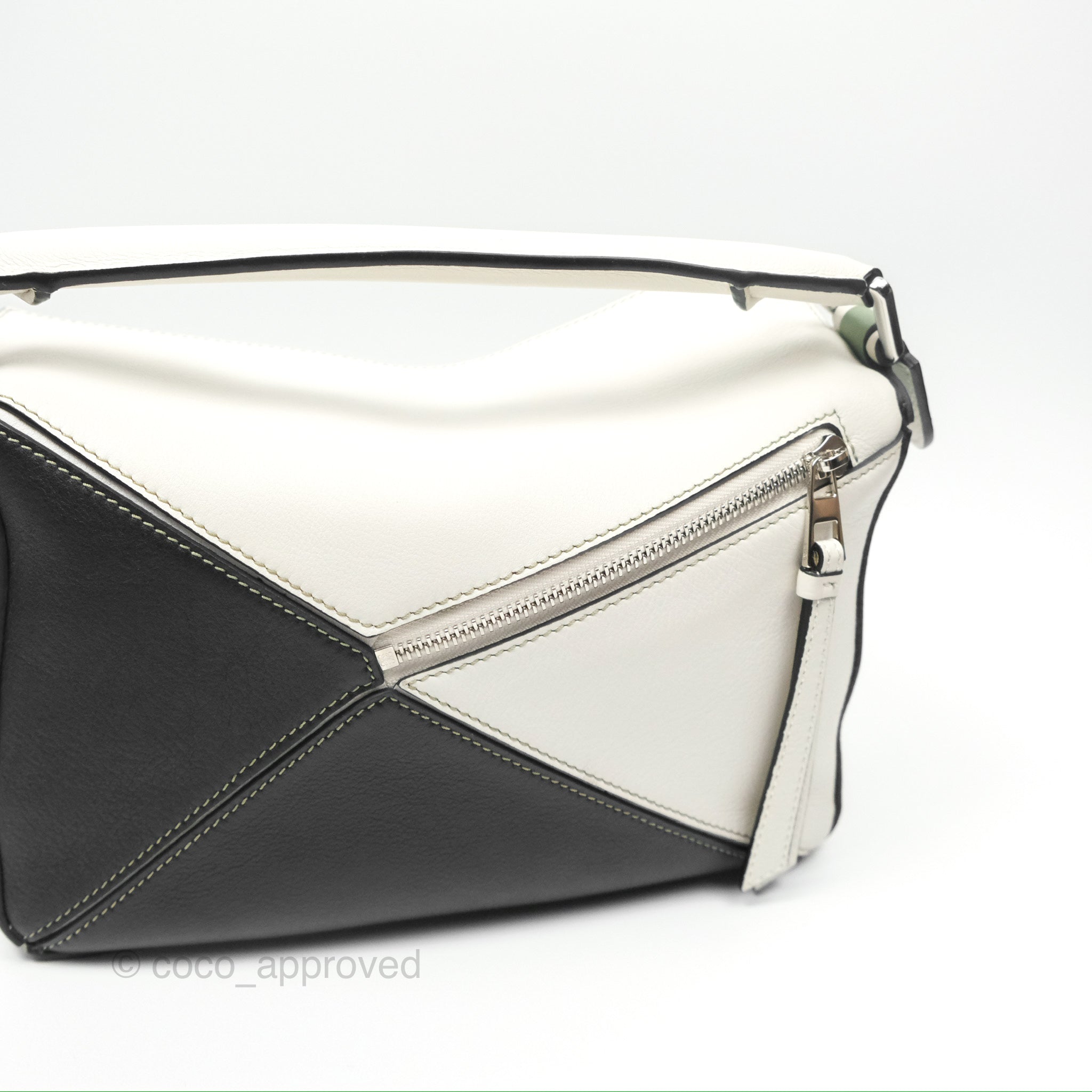 Loewe Small Puzzle Bag Soft White/ Rosemary Calfskin Silver