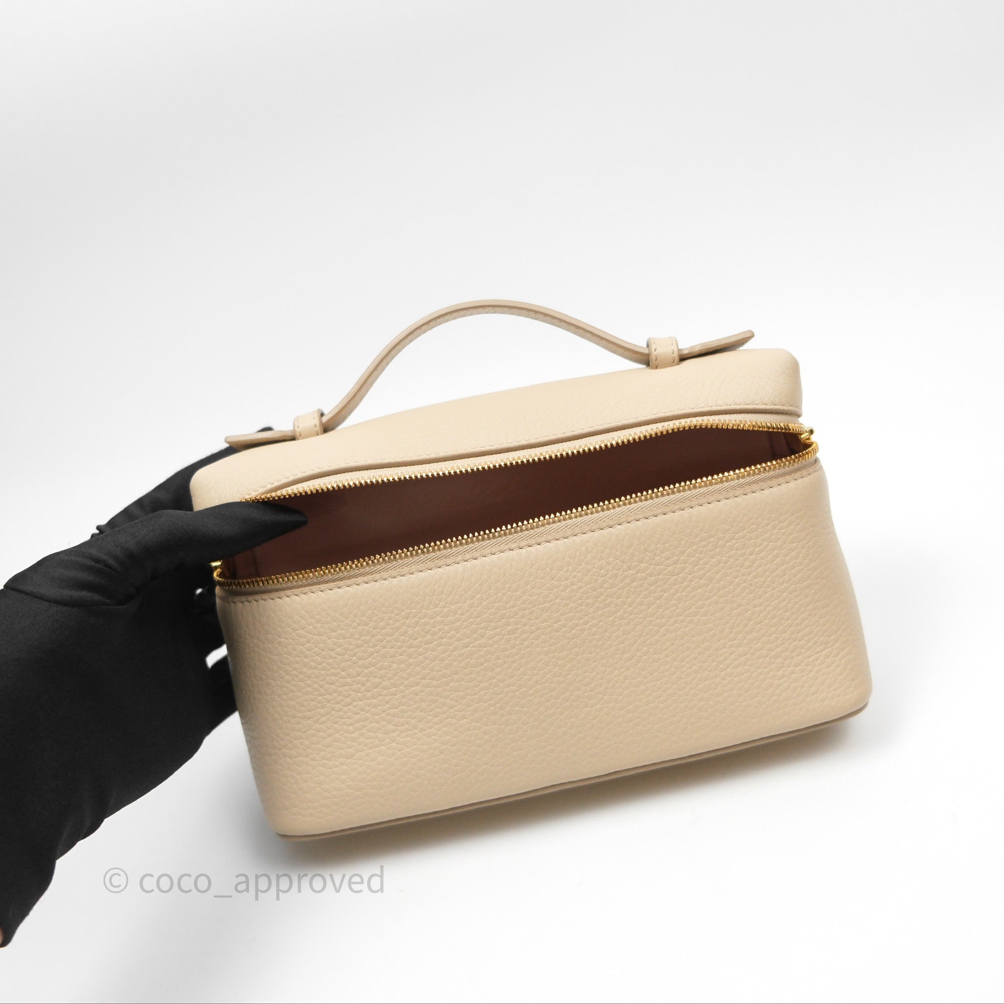 Loro Piana Extra Pocket L19 Cream Grained Calfskin Gold Hardware