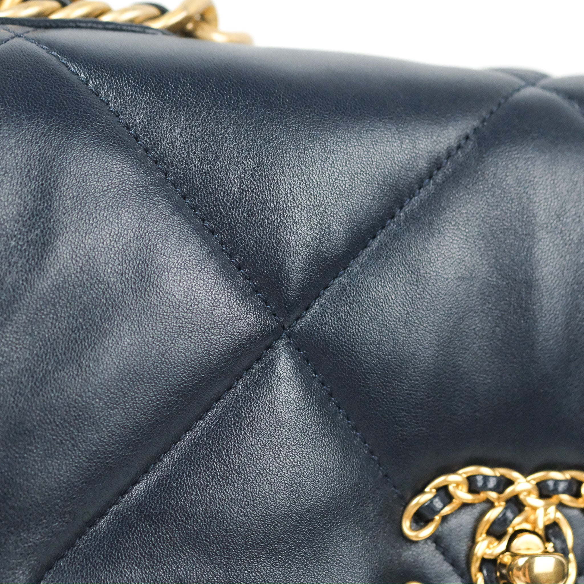 Chanel 19 Small Navy Mixed Hardware – Coco Approved Studio
