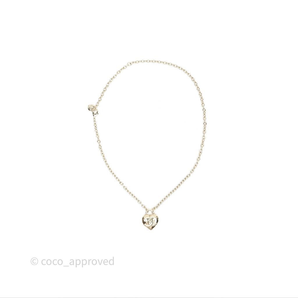 Chanel Heart CC Necklace Gold Tone 22B