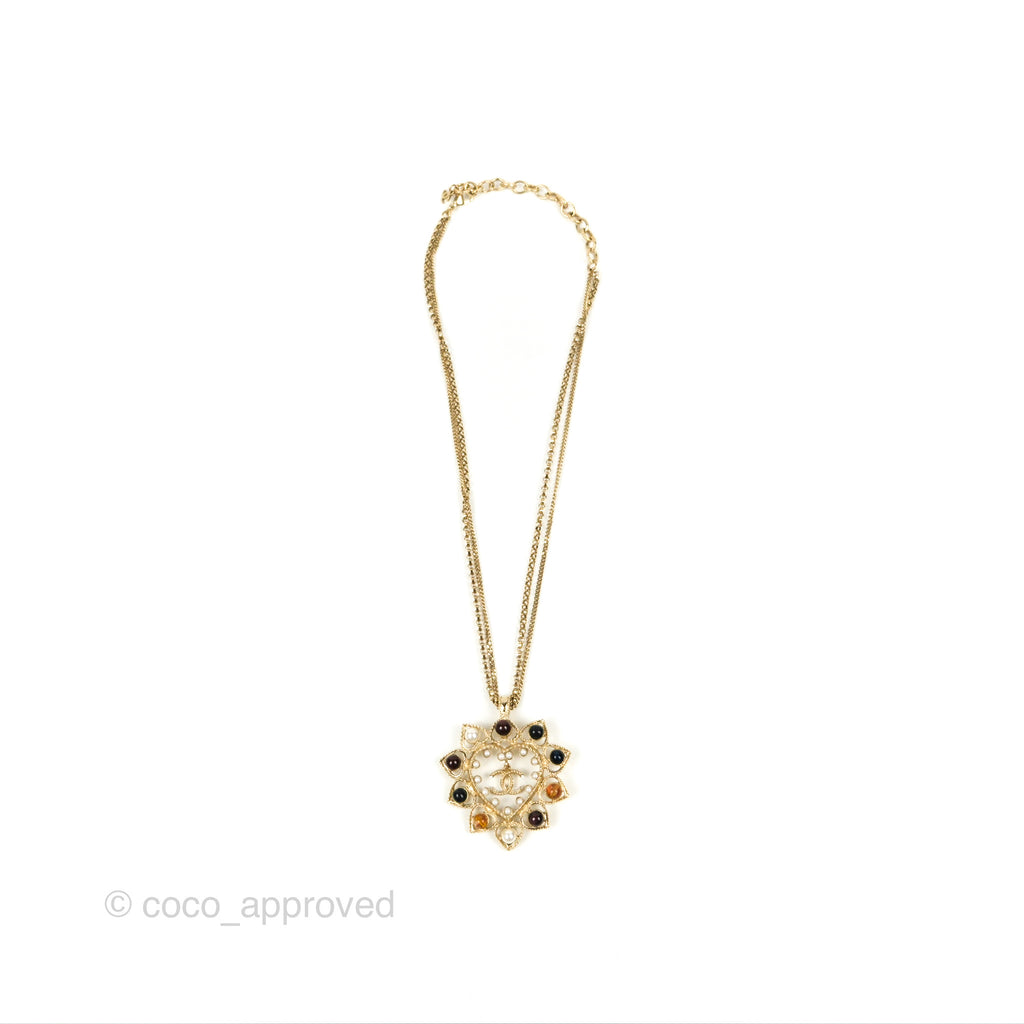 Chanel Heart Pearl CC Stone Pendant Necklace Gold Tone 19B