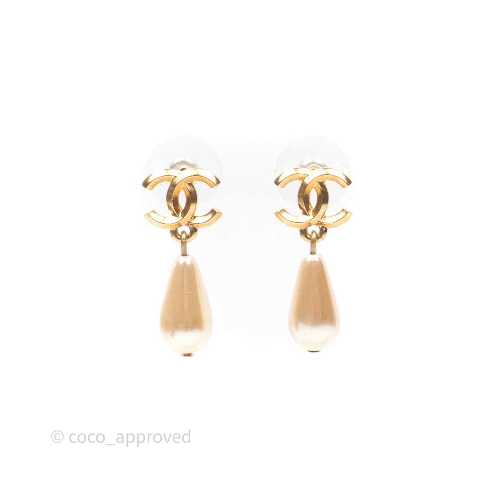 Chanel CC Drop Pearl Earrings Gold Tone 20A