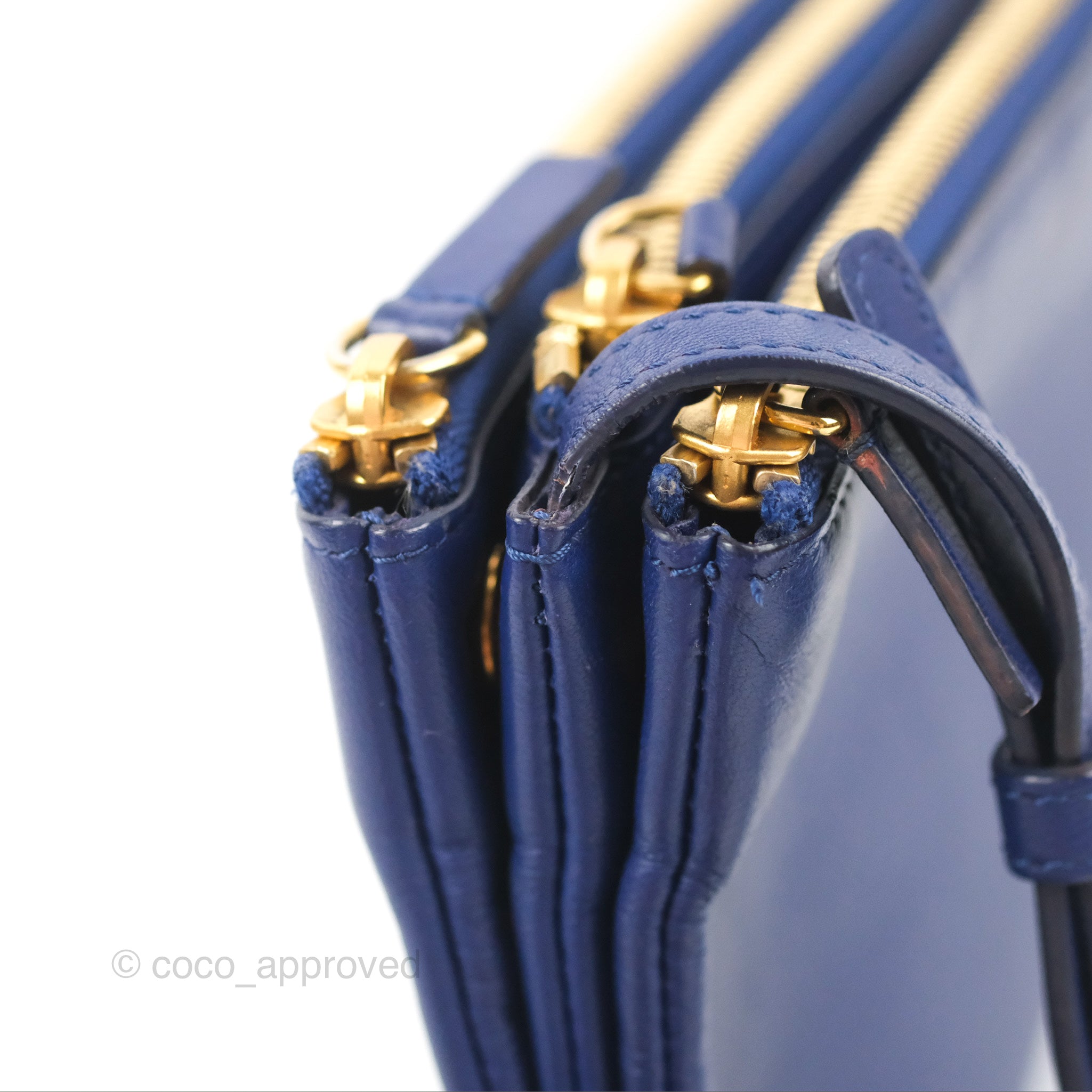 Trio leather crossbody bag Celine Blue in Leather - 24858807
