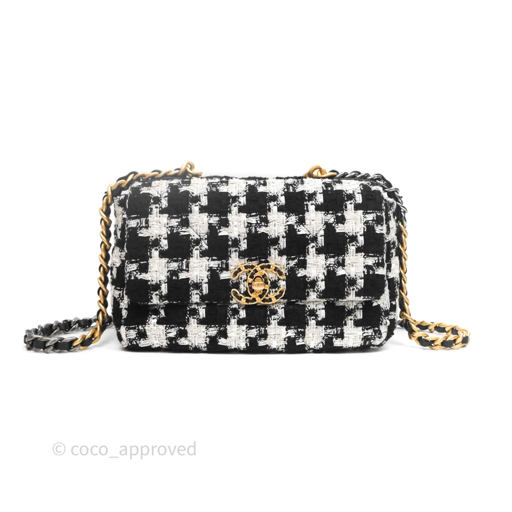 Chanel 19 Small Tweed Houndstooth Black & White Mixed Hardware