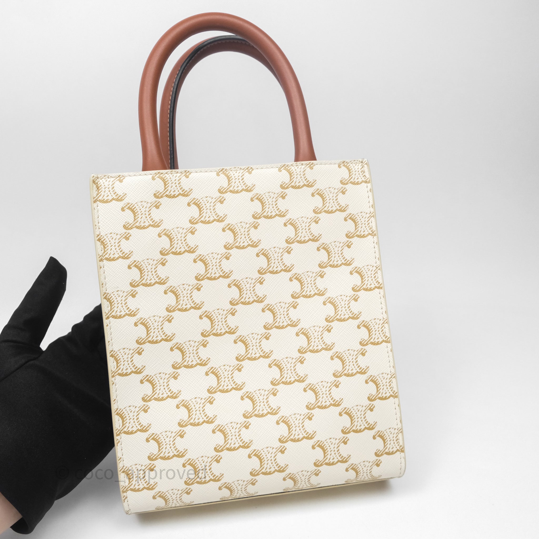 ☆VIPセール☆【CELINE直営店】MINI CABAS VEAL TRIOMPHE Celine Mini Vertical Cabas Bag Triomphe Canvas White – Coco